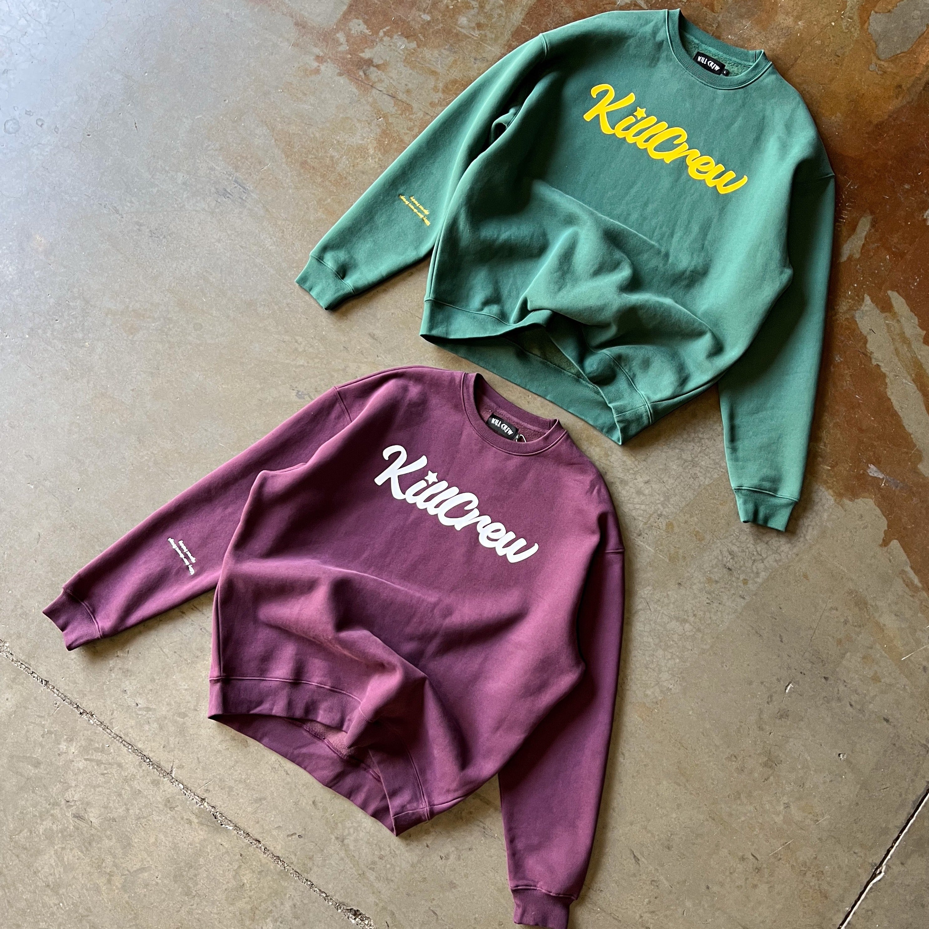 OVERSIZED LUX SCRIPT CREW NECK - GREEN / GOLD