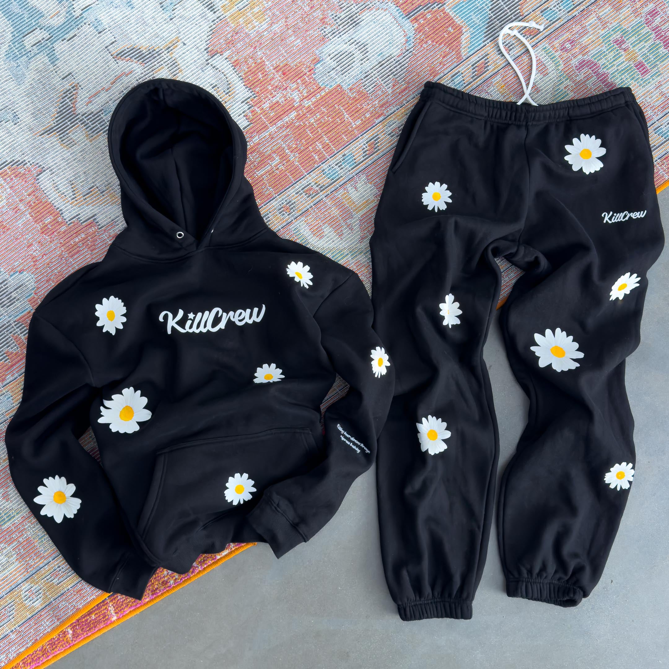 OVERSIZED LUX DAISY HOODIE - BLACK