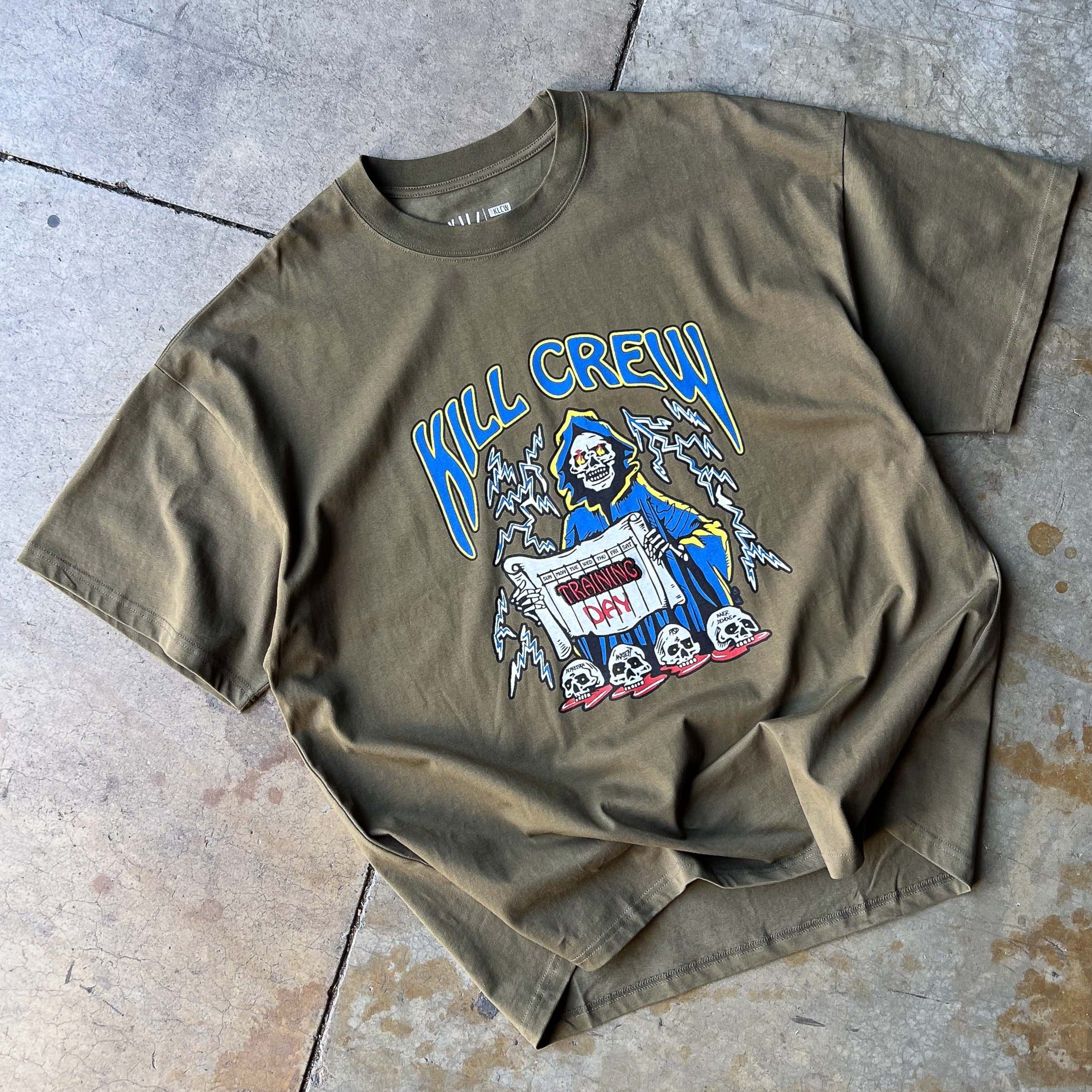 OVERSIZED TRAINING DAY T-SHIRT - OLIVE