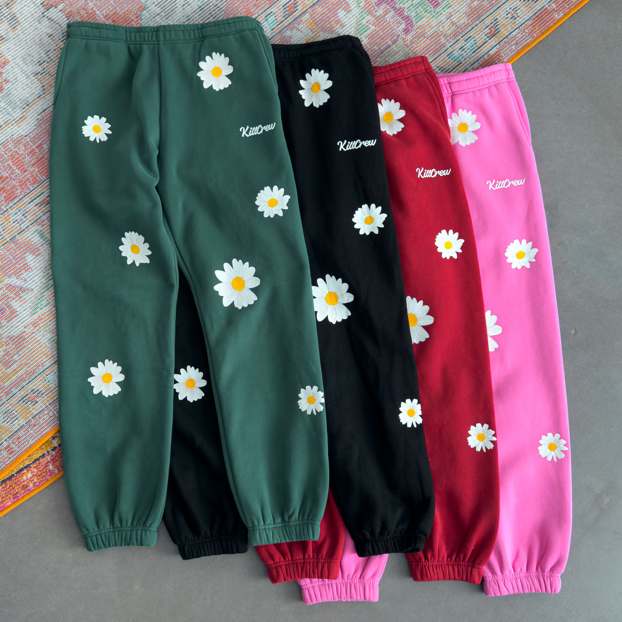 OVERSIZED LUX DAISY SWEATPANTS - BLACK