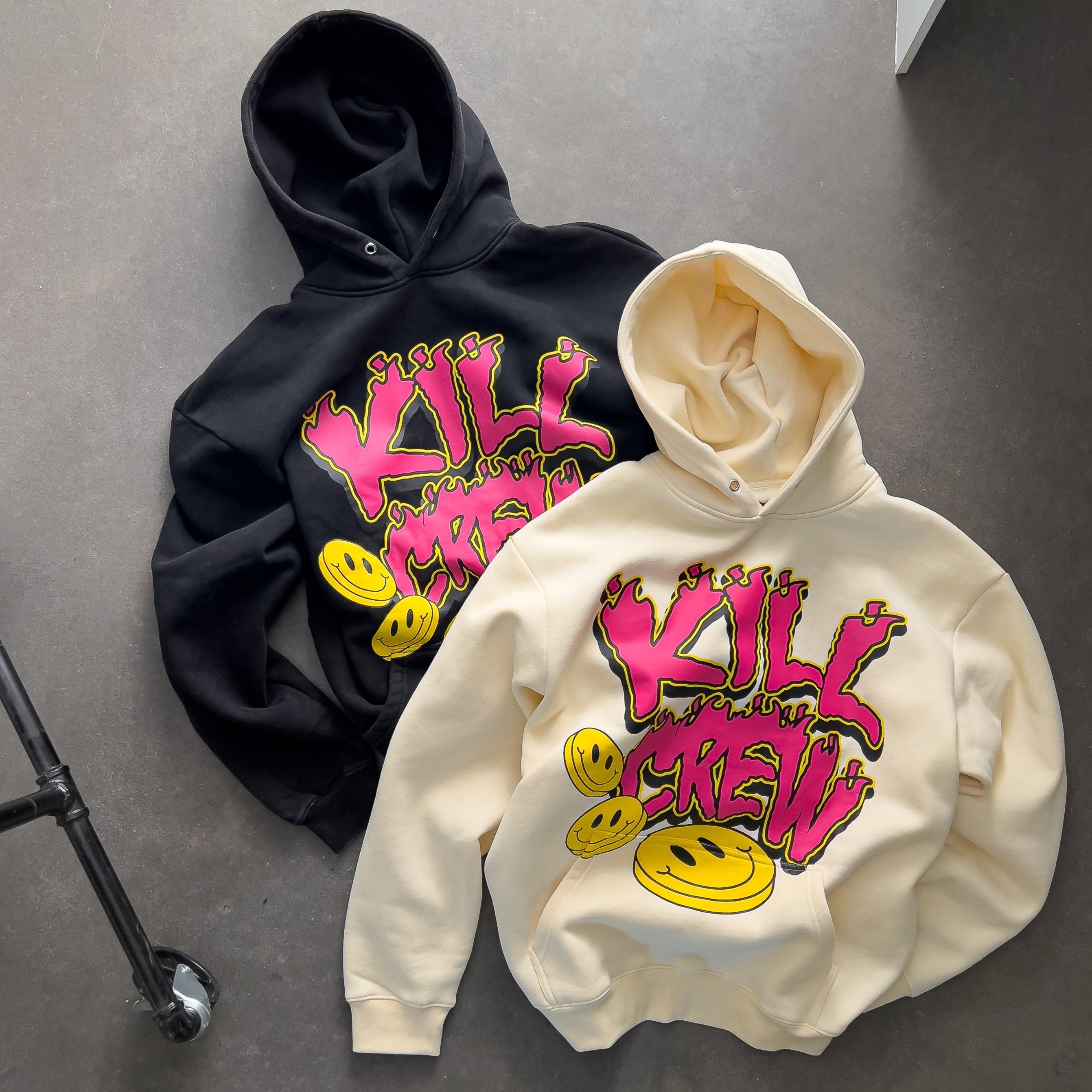 OVERSIZED LUX HAPPY PILLS HOODIE - BLACK