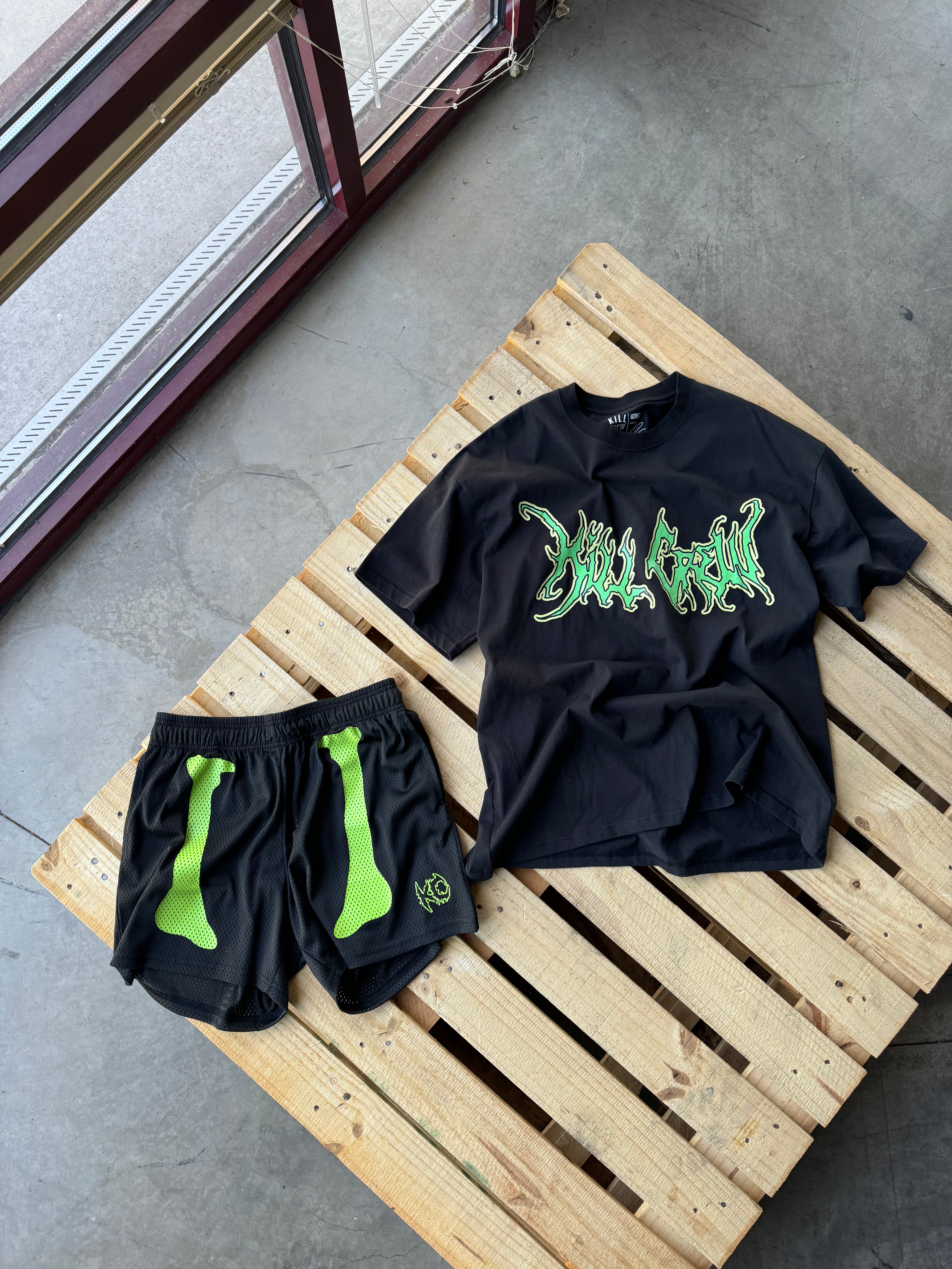 BONE DRY VENTED MESH SHORTS - BLACK / GREEN