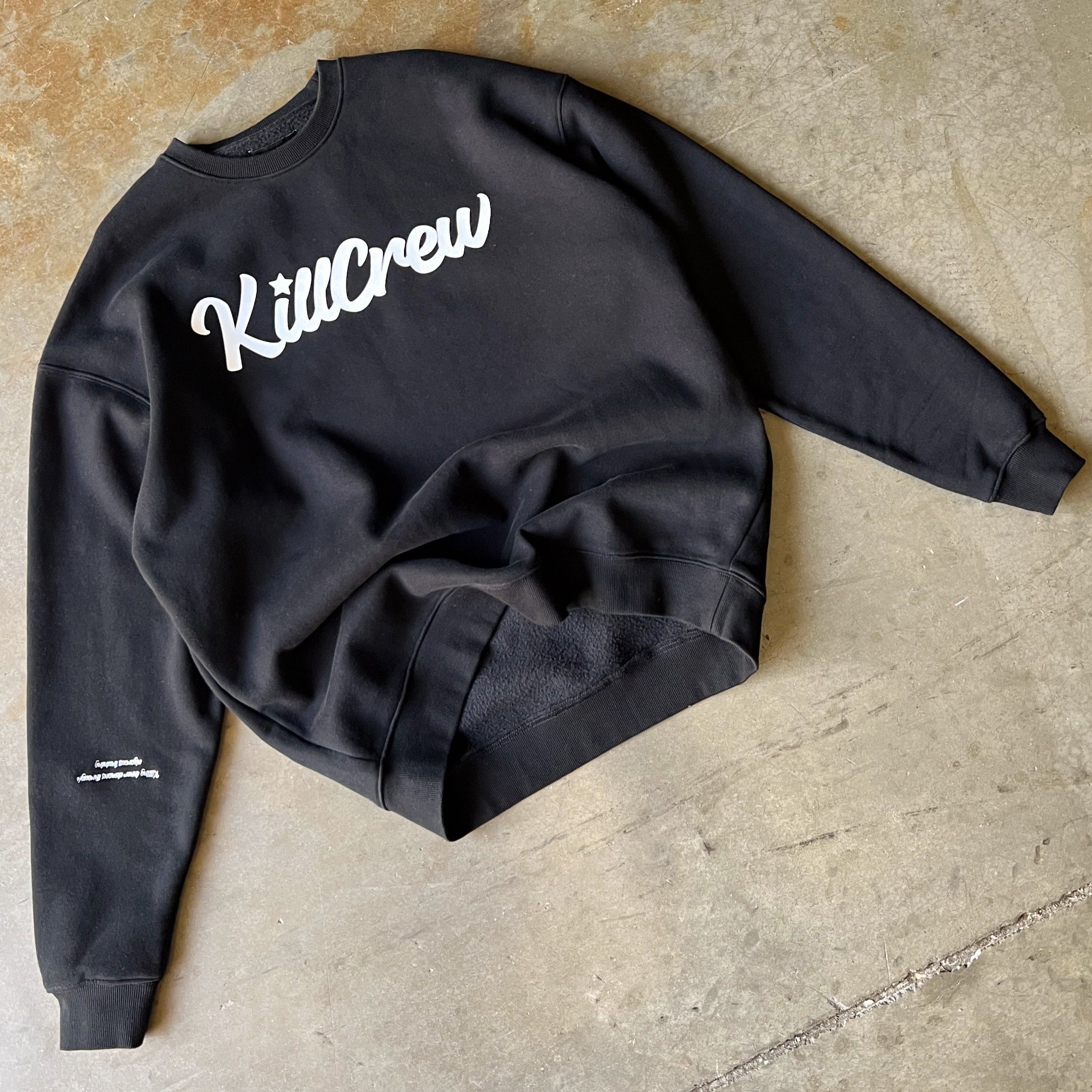 OVERSIZED LUX SCRIPT CREW NECK - BLACK / WHITE