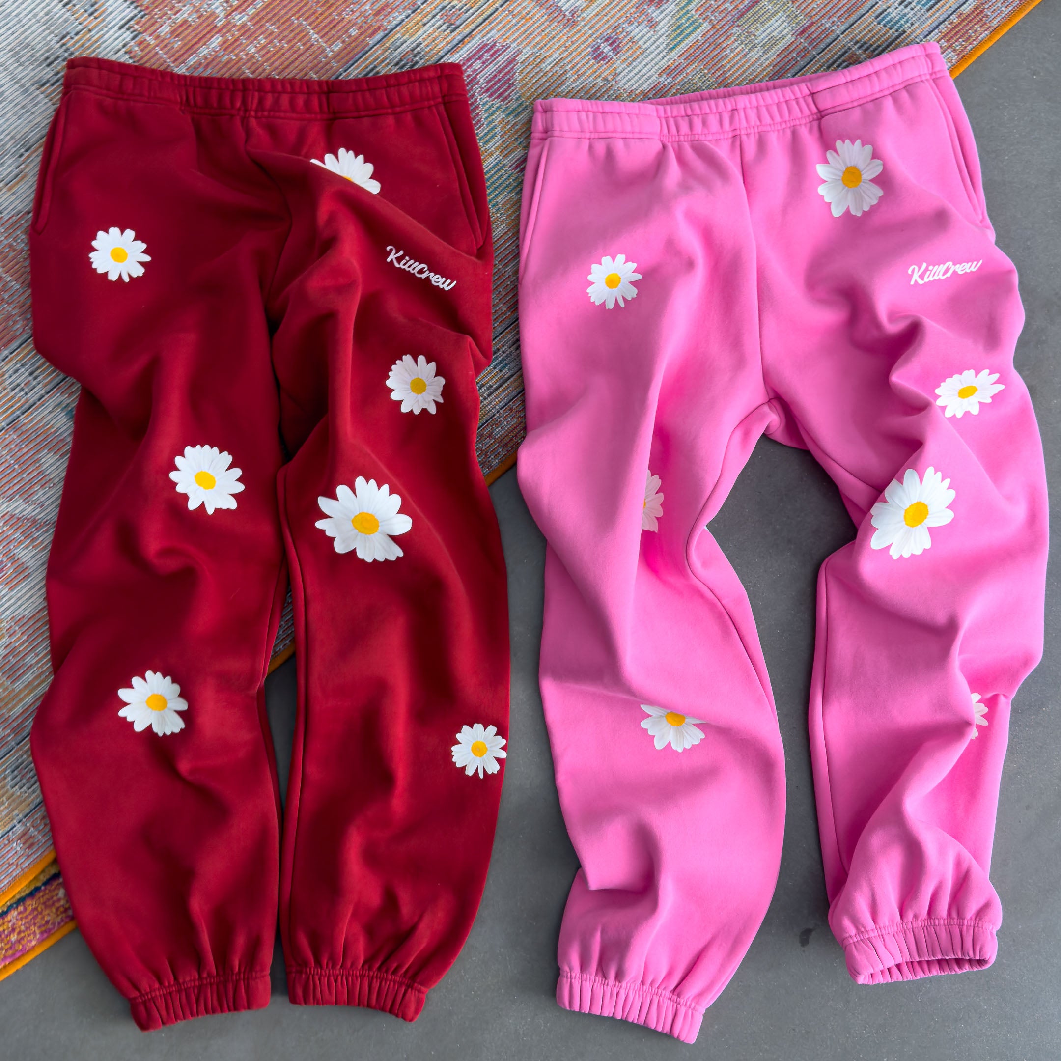 OVERSIZED LUX DAISY SWEATPANTS - RED