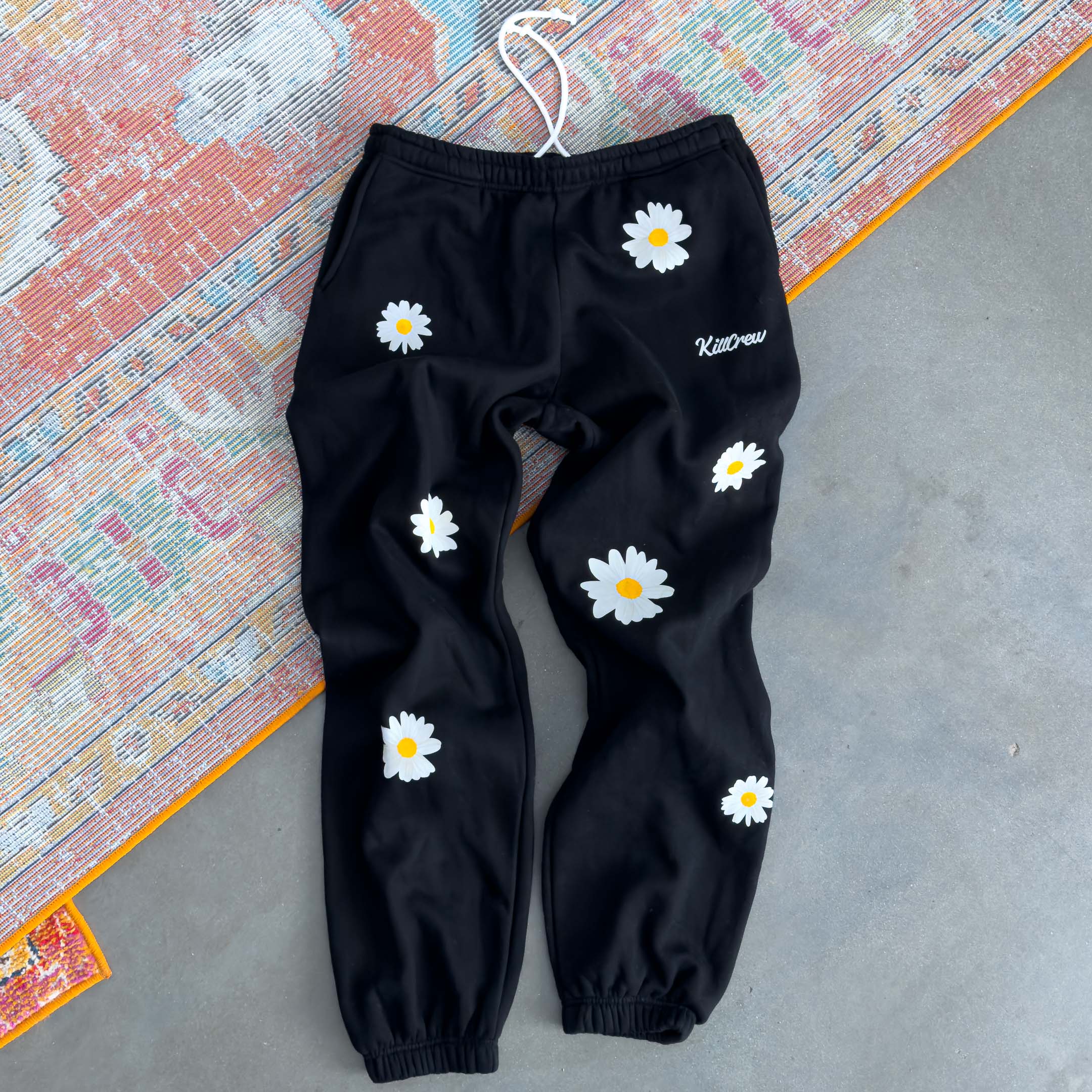 OVERSIZED LUX DAISY SWEATPANTS - BLACK