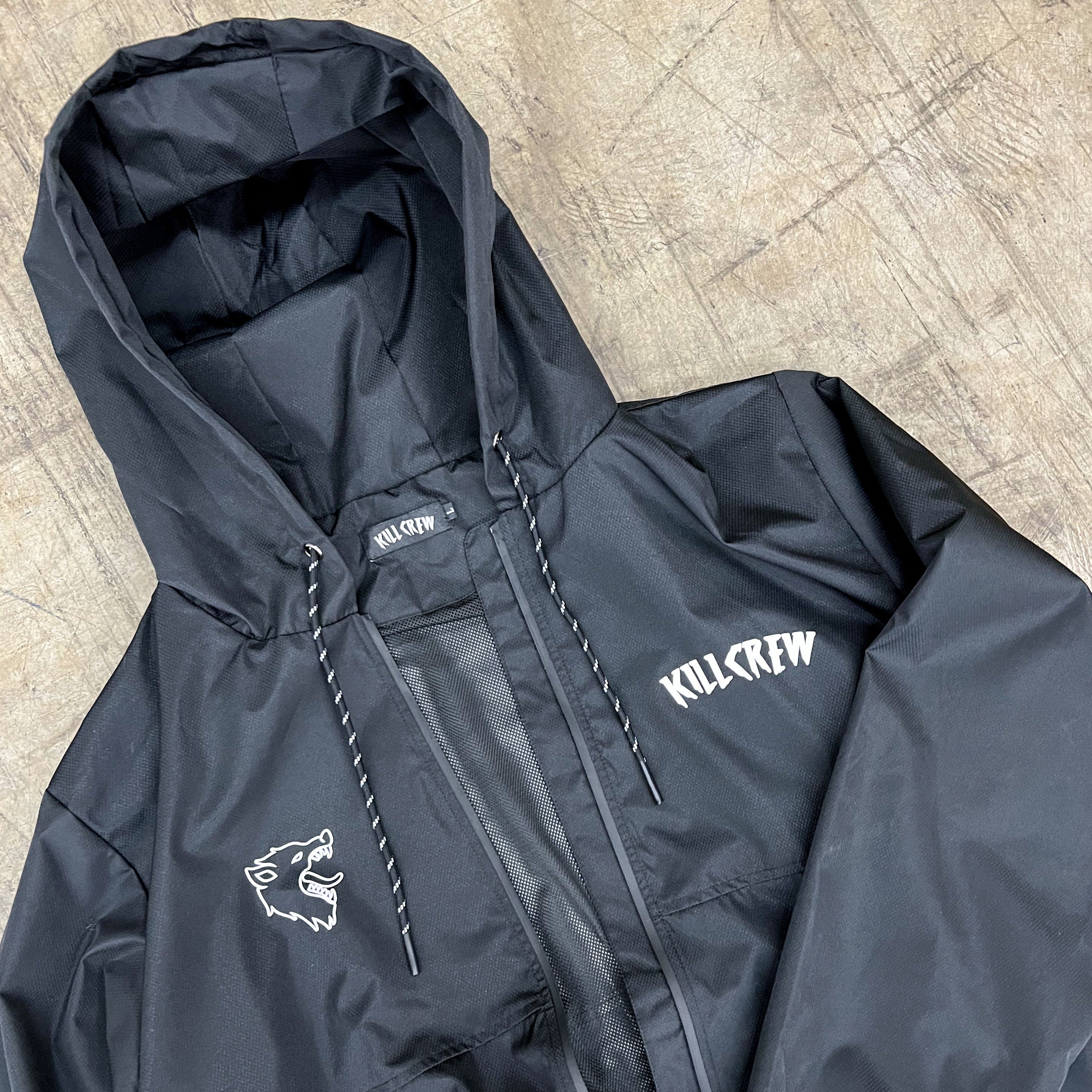 WOLF QUICK DRY WINDBREAKER - BLACK / WHITE