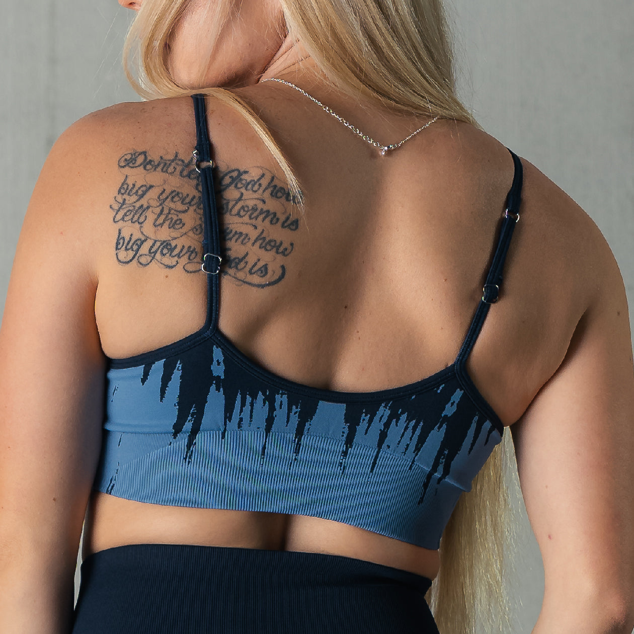 SHATTER SPORTS BRA - BLACK / BLUE