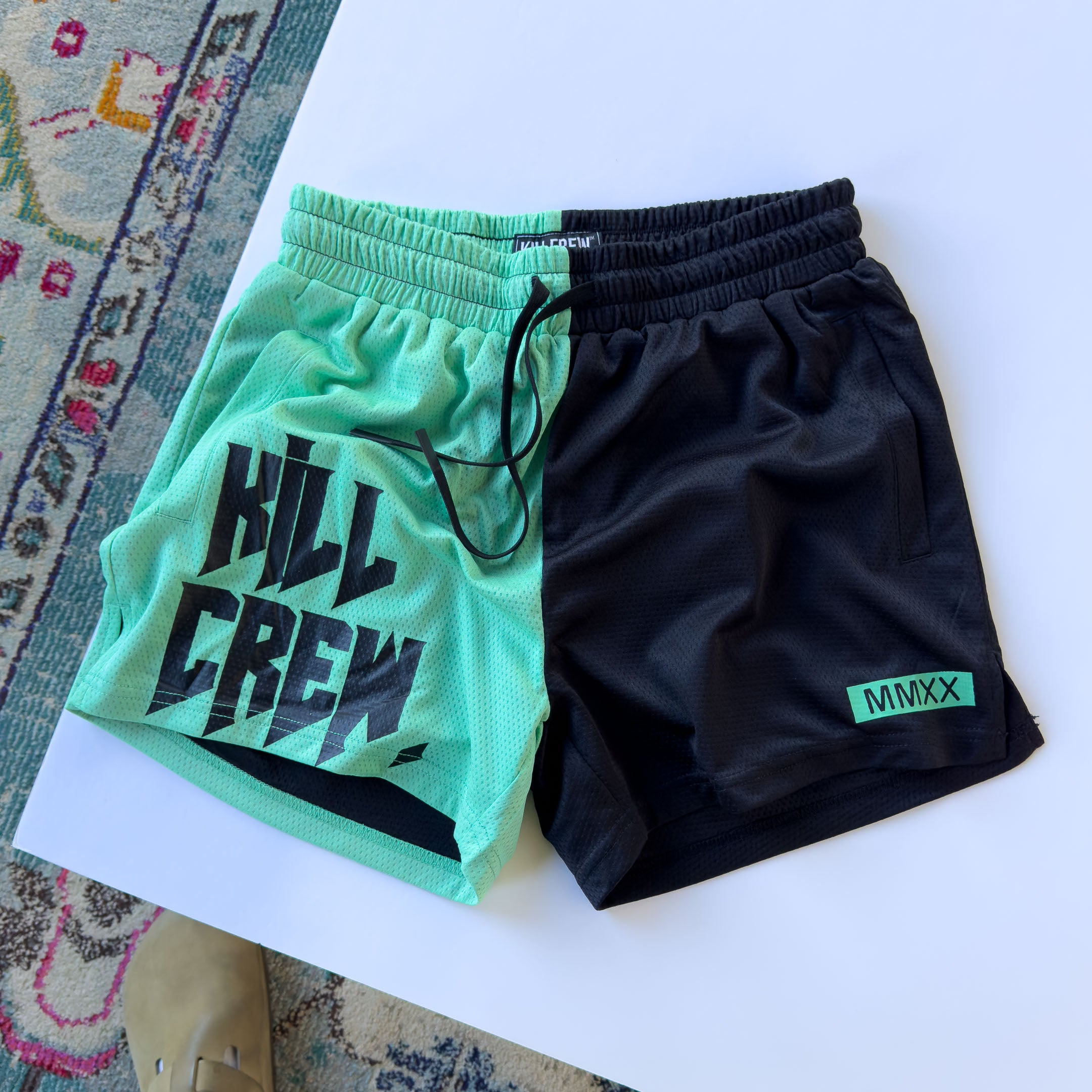 MUAY THAI SHORTS (MID THIGH CUT) 2 TONE - GREEN / BLACK