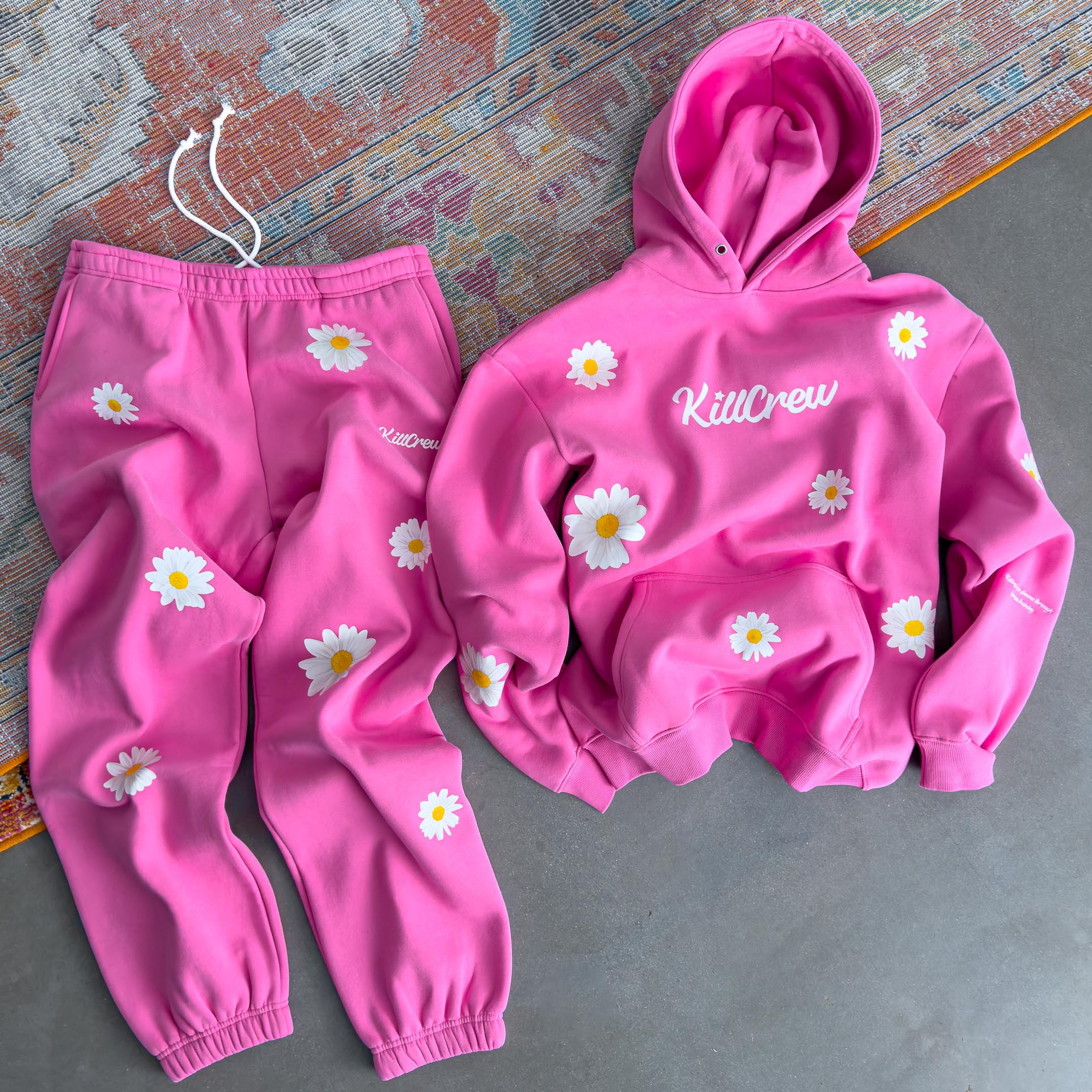 OVERSIZED LUX DAISY HOODIE - PINK