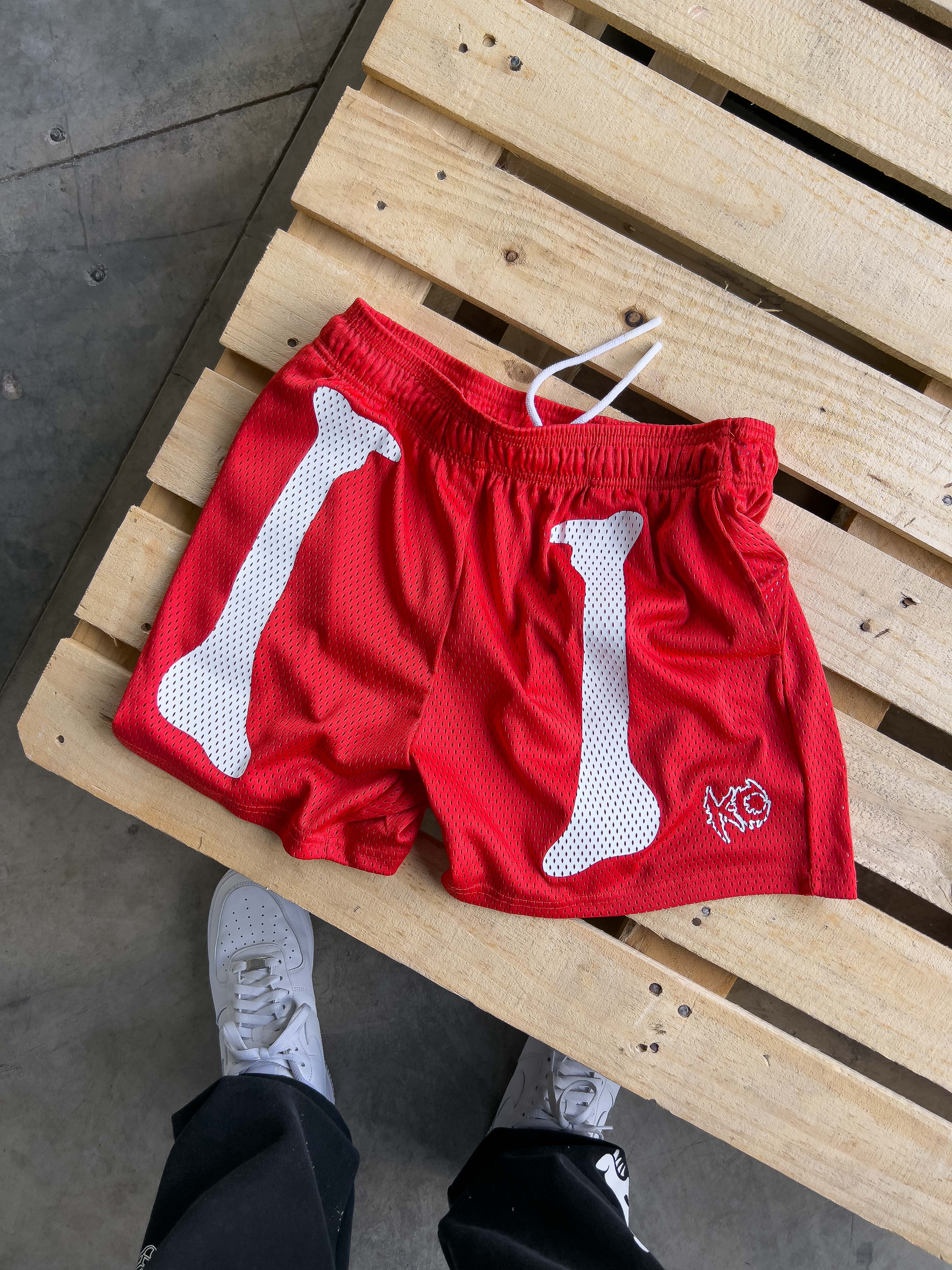 BONE DRY VENTED MESH SHORTS - RED / WHITE