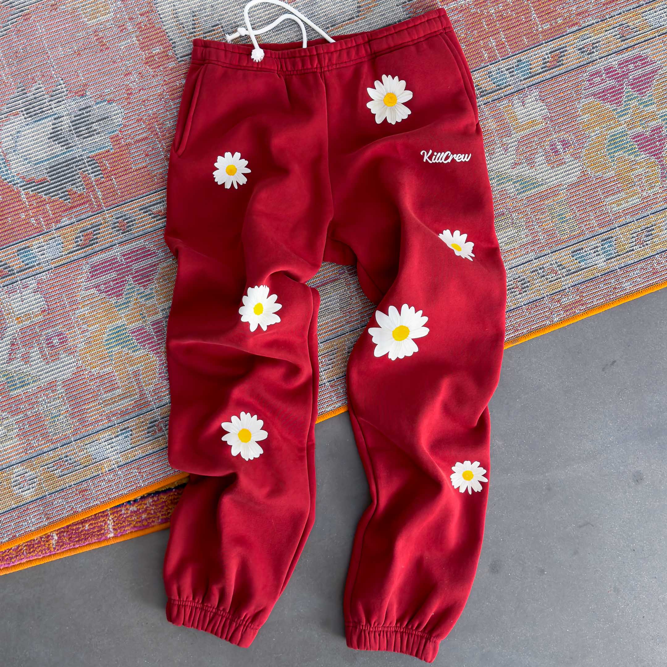 OVERSIZED LUX DAISY SWEATPANTS - RED