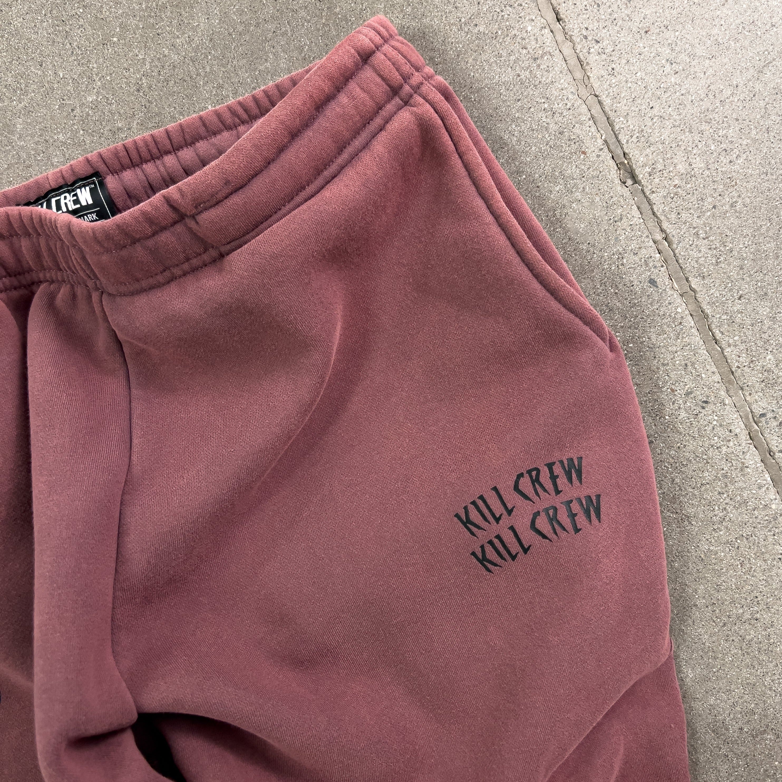 HEAVYWEIGHT LUX WAR WOLF SWEATPANTS - MAROON