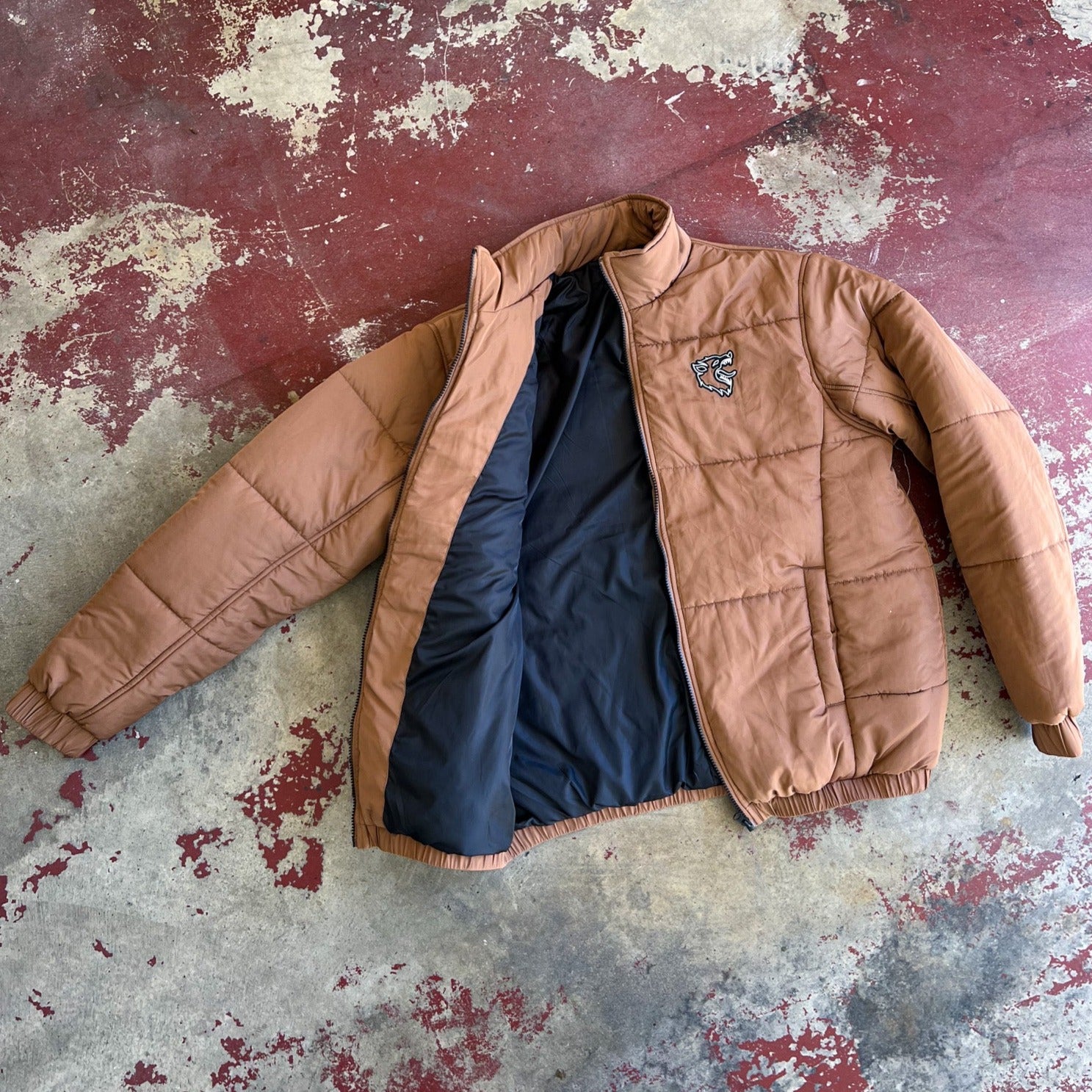 WOLF PUFFER JACKET - BROWN / WHITE