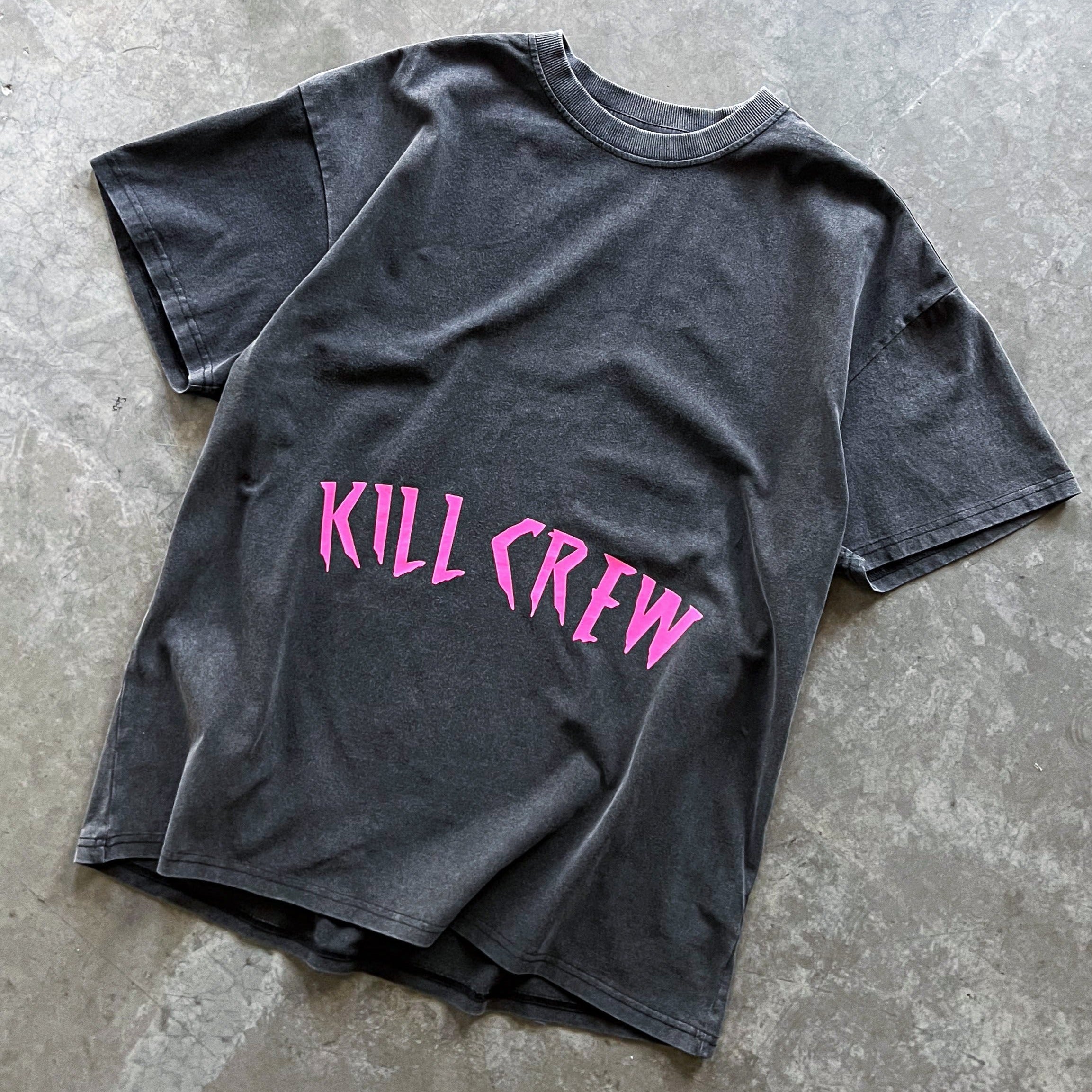 OVERSIZED LUX ACID WASH T-SHIRT - BLACK / PINK