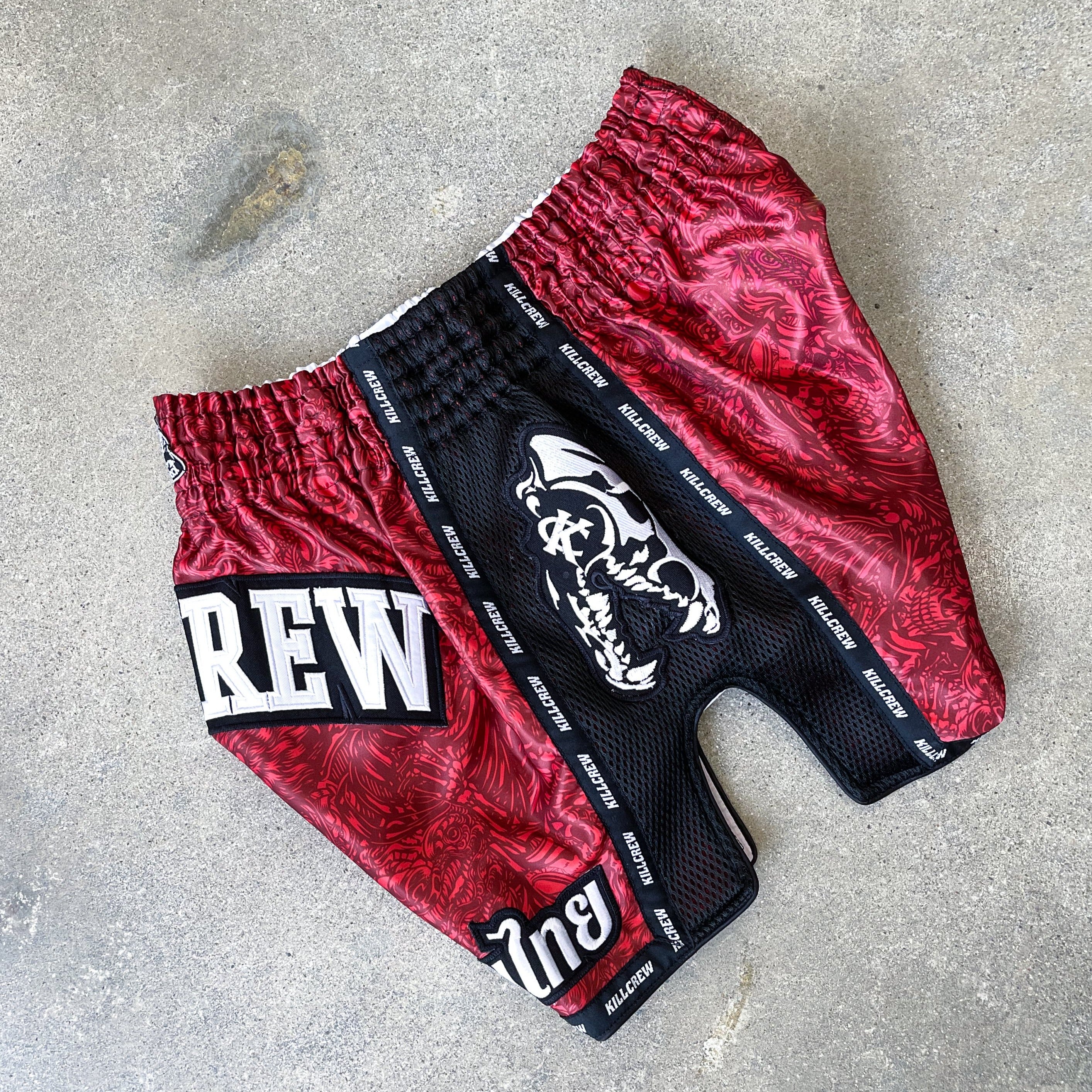 MUAY THAI FIGHT SHORTS - RED