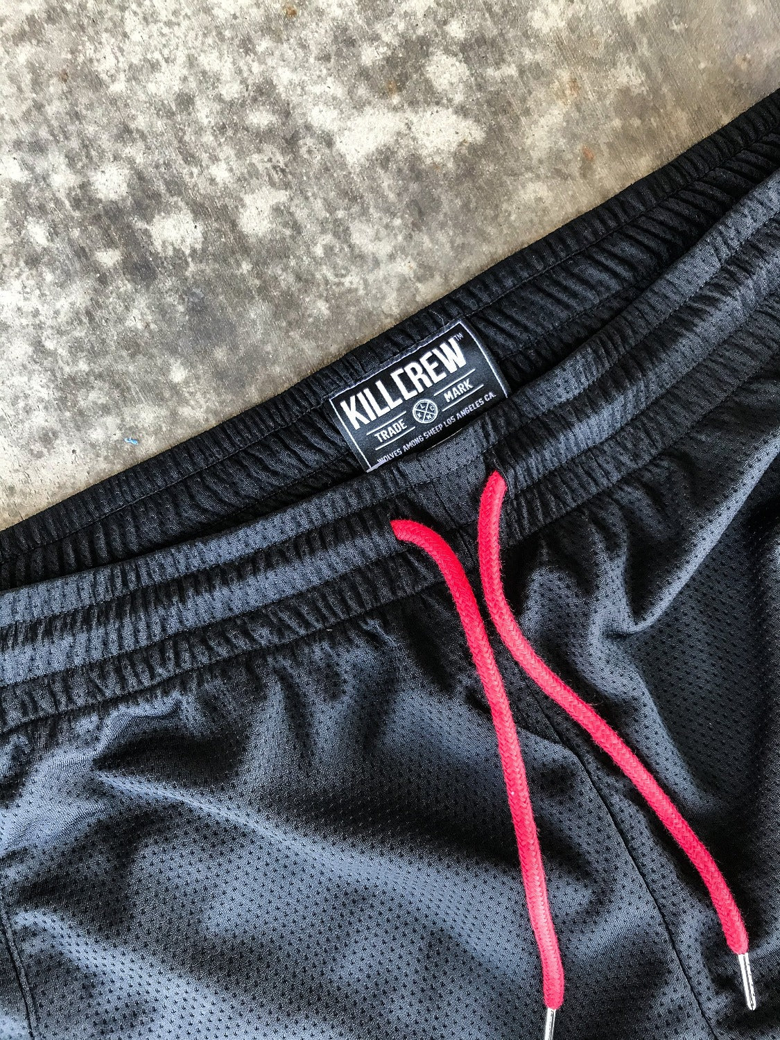 WOLVES SHORTS - BLACK