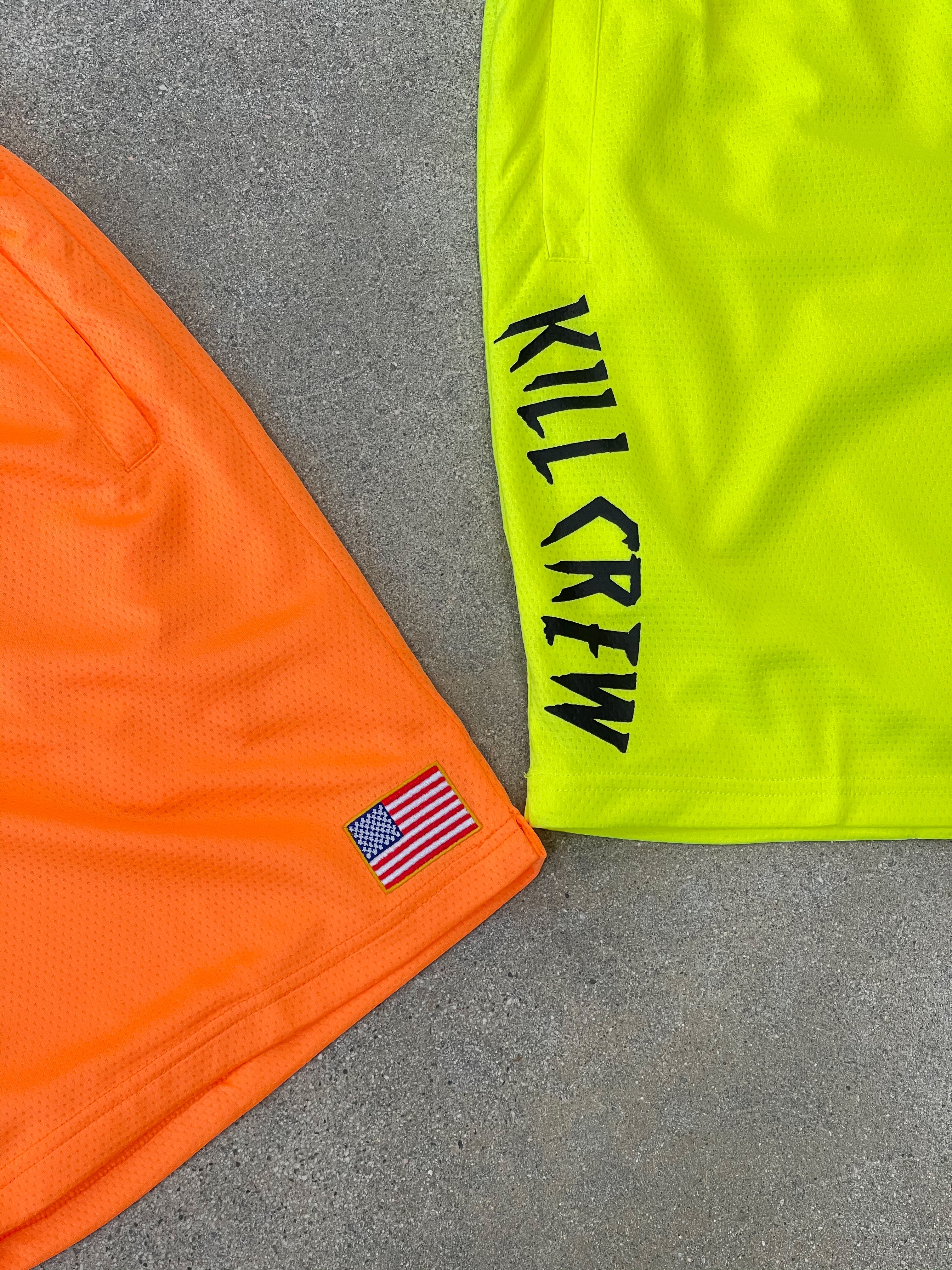 EMBROIDERED FLAG SHORTS - ORANGE