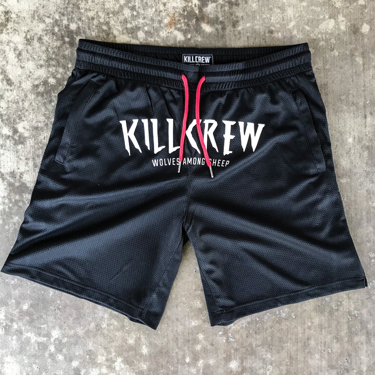 WOLVES SHORTS - BLACK