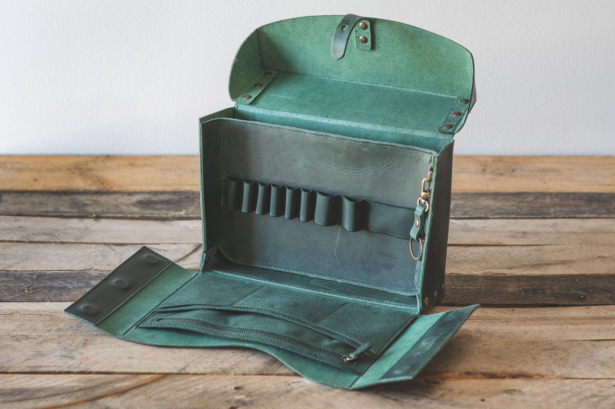 Galen Leather Writer's Medic Bag - Crazy Horse Forest Green