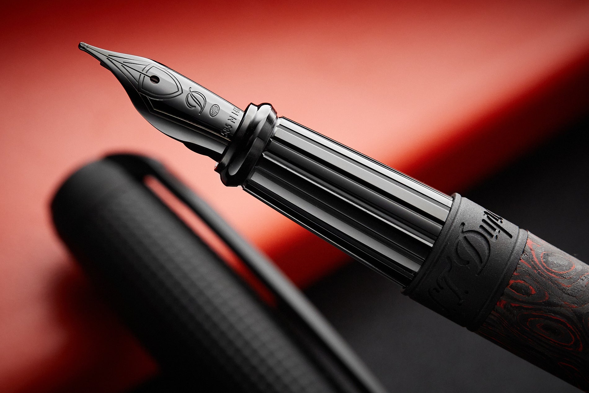 S.T. Dupont Line D Large Carbon Fountain Pen - Fiery Lava