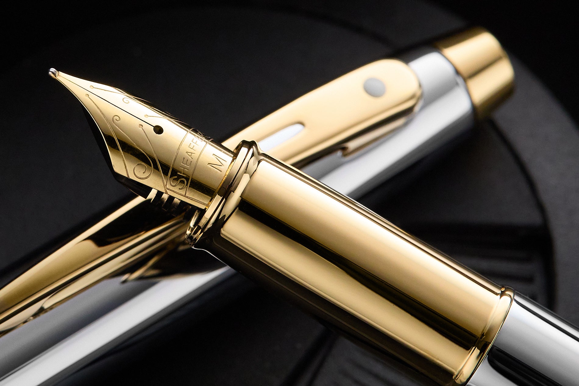 Sheaffer 100 Fountain Pen - Bright Chrome/Gold