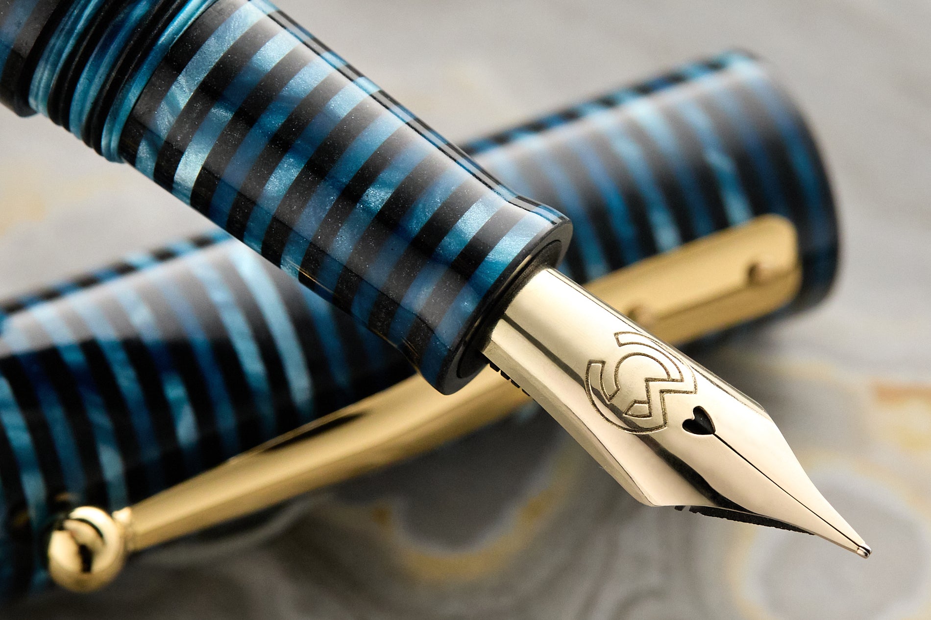 Magna Carta Mag 600 Fountain Pen - Azure