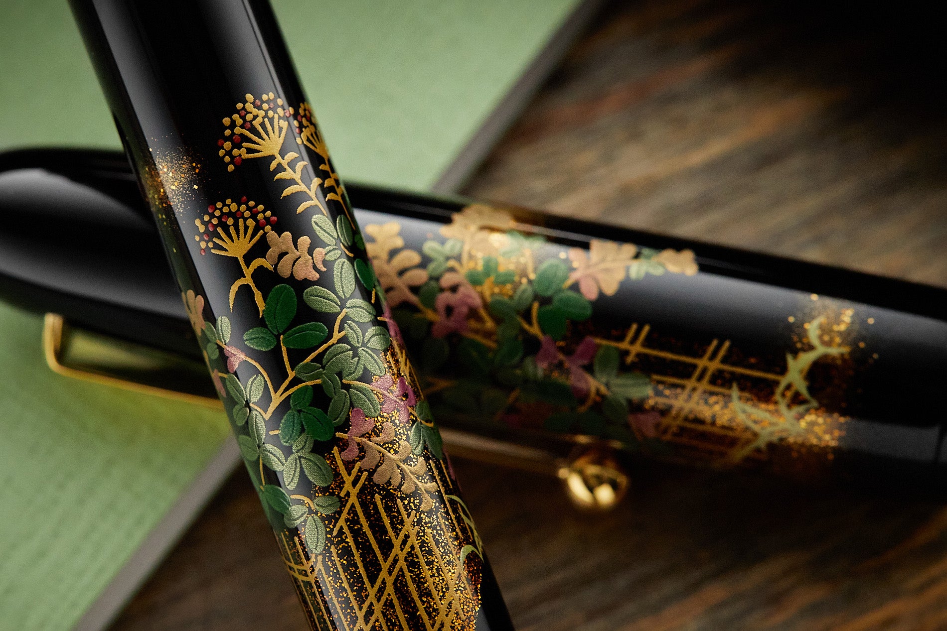 Namiki Yukari Maki-e Fountain Pen - Flower Fence