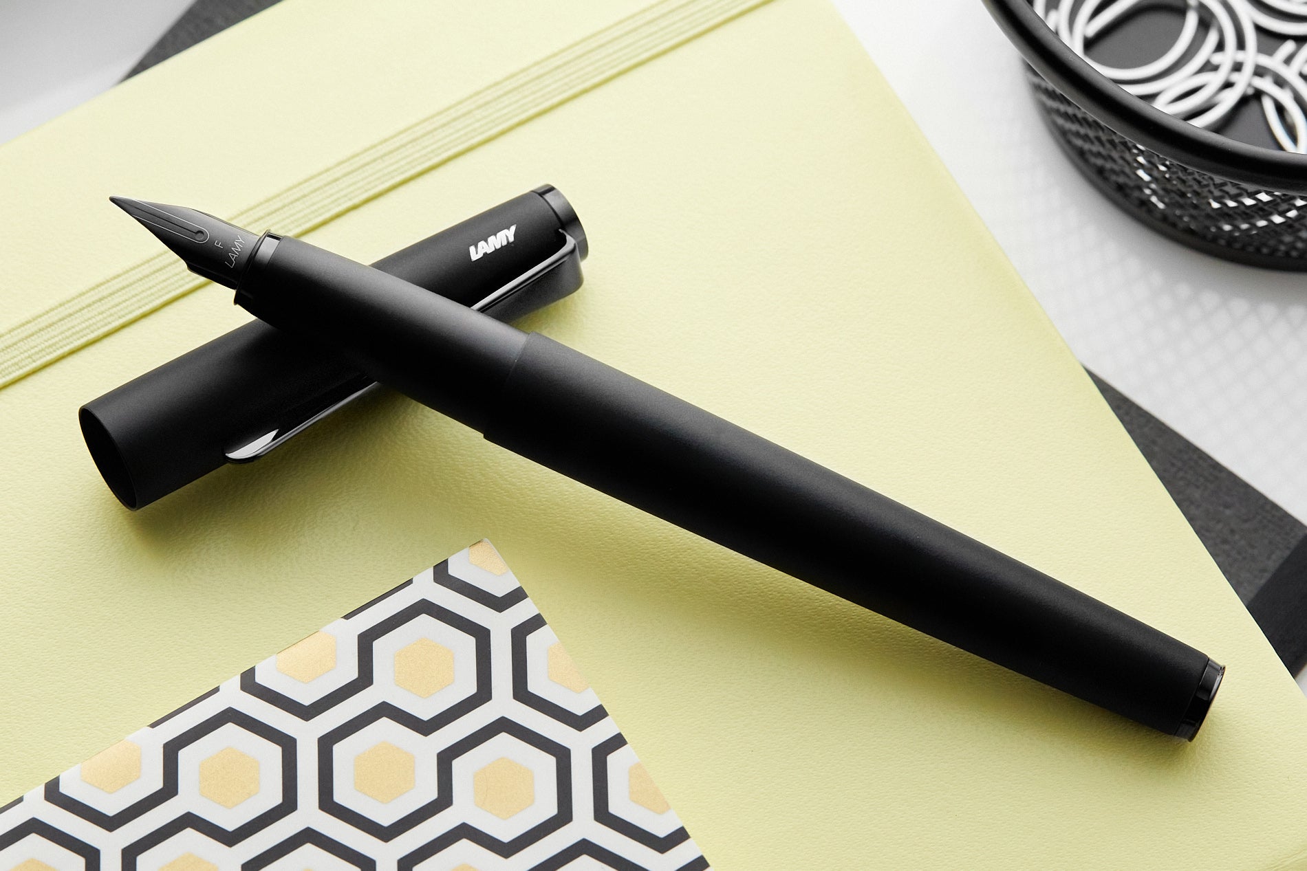 LAMY studio Fountain Pen - Lx all black