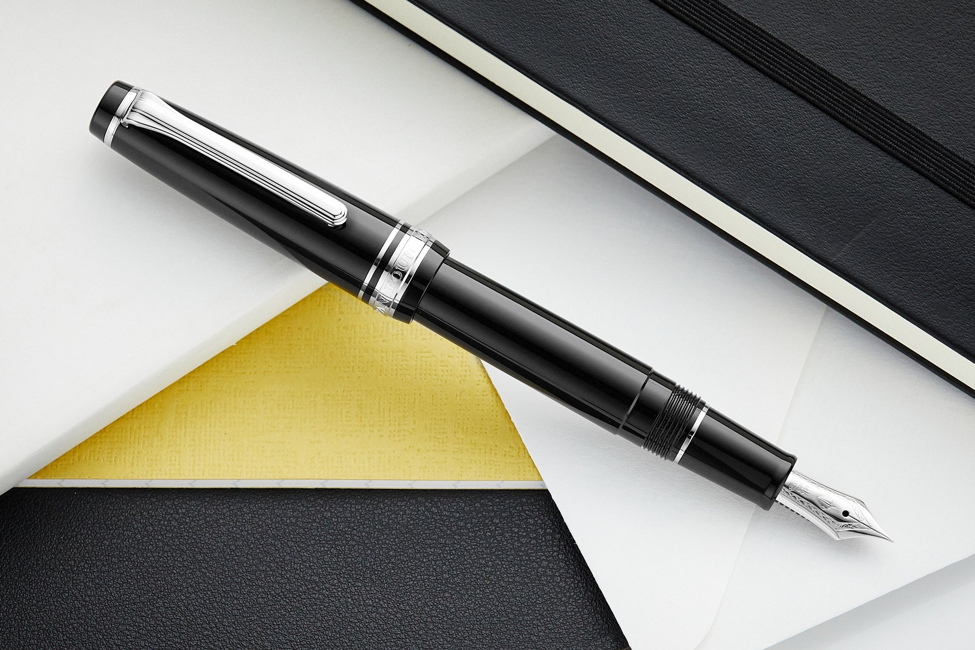 Sailor Pro Gear Slim Fountain Pen - Black/Silver