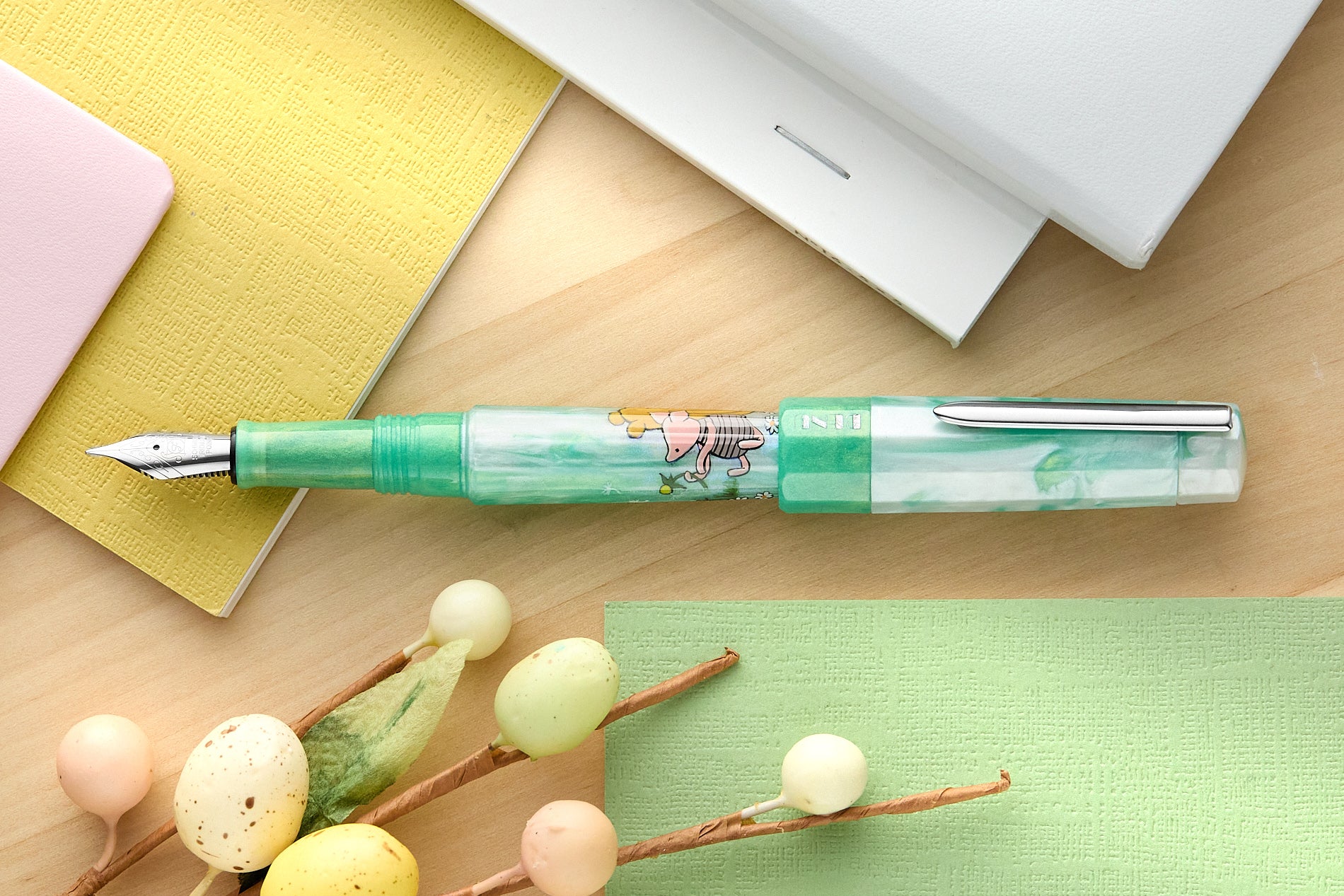 BENU Euphoria Fountain Pen - Honey Pals