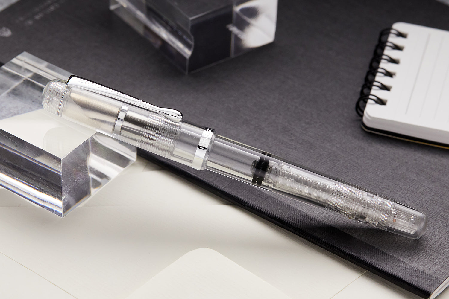 Noodler's Konrad Flex Fountain Pen - Clear