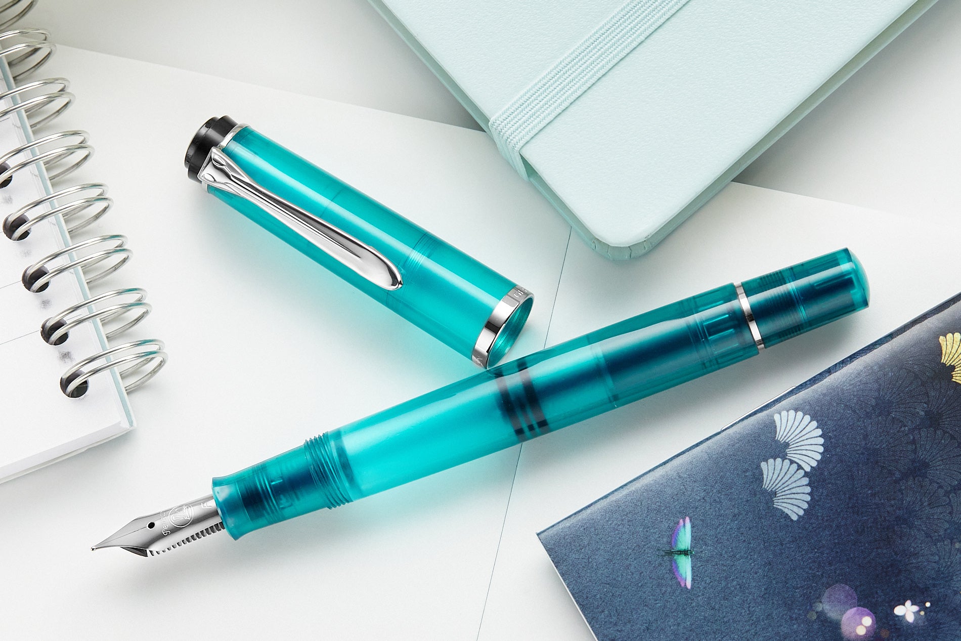 Pelikan M205 Fountain Pen - Apatite (Special Edition)