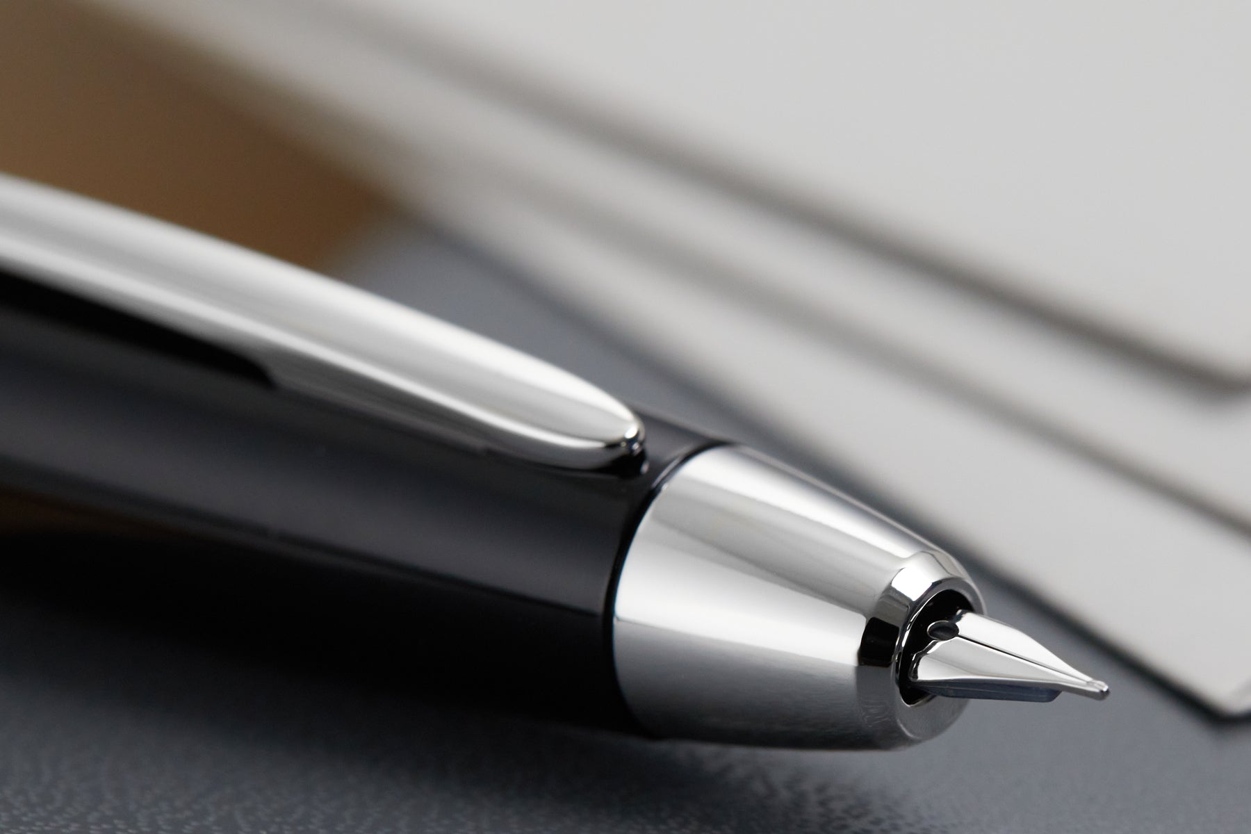 Pilot Vanishing Point LS Fountain Pen - Black/Rhodium