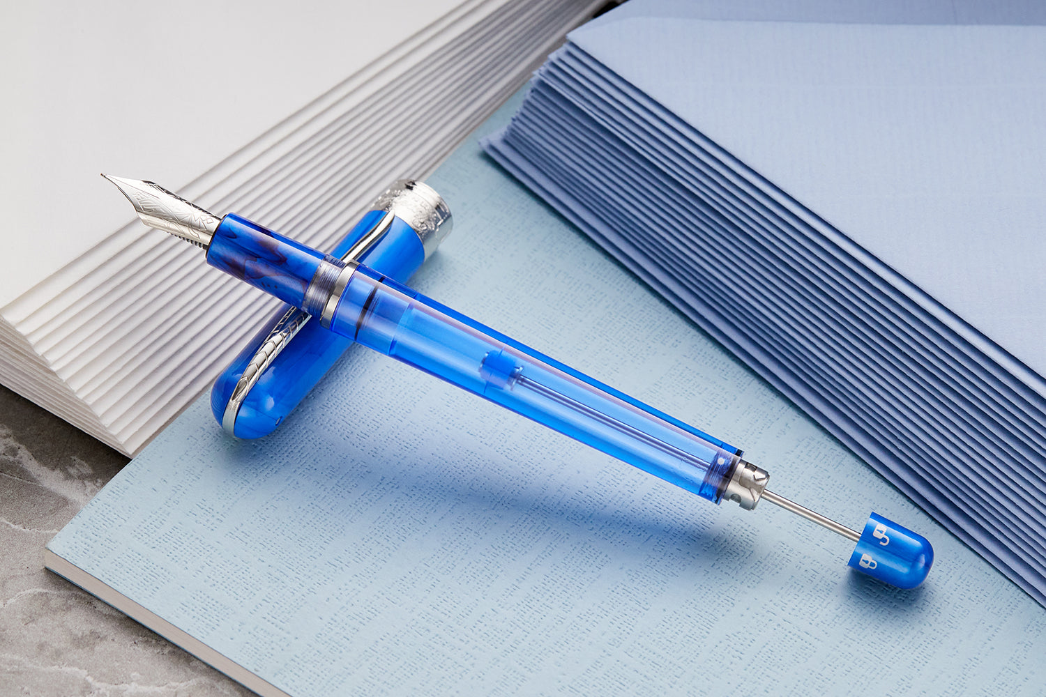 Pineider Avatar UR Twin Tank Touchdown Fountain Pen - Neptune Blue