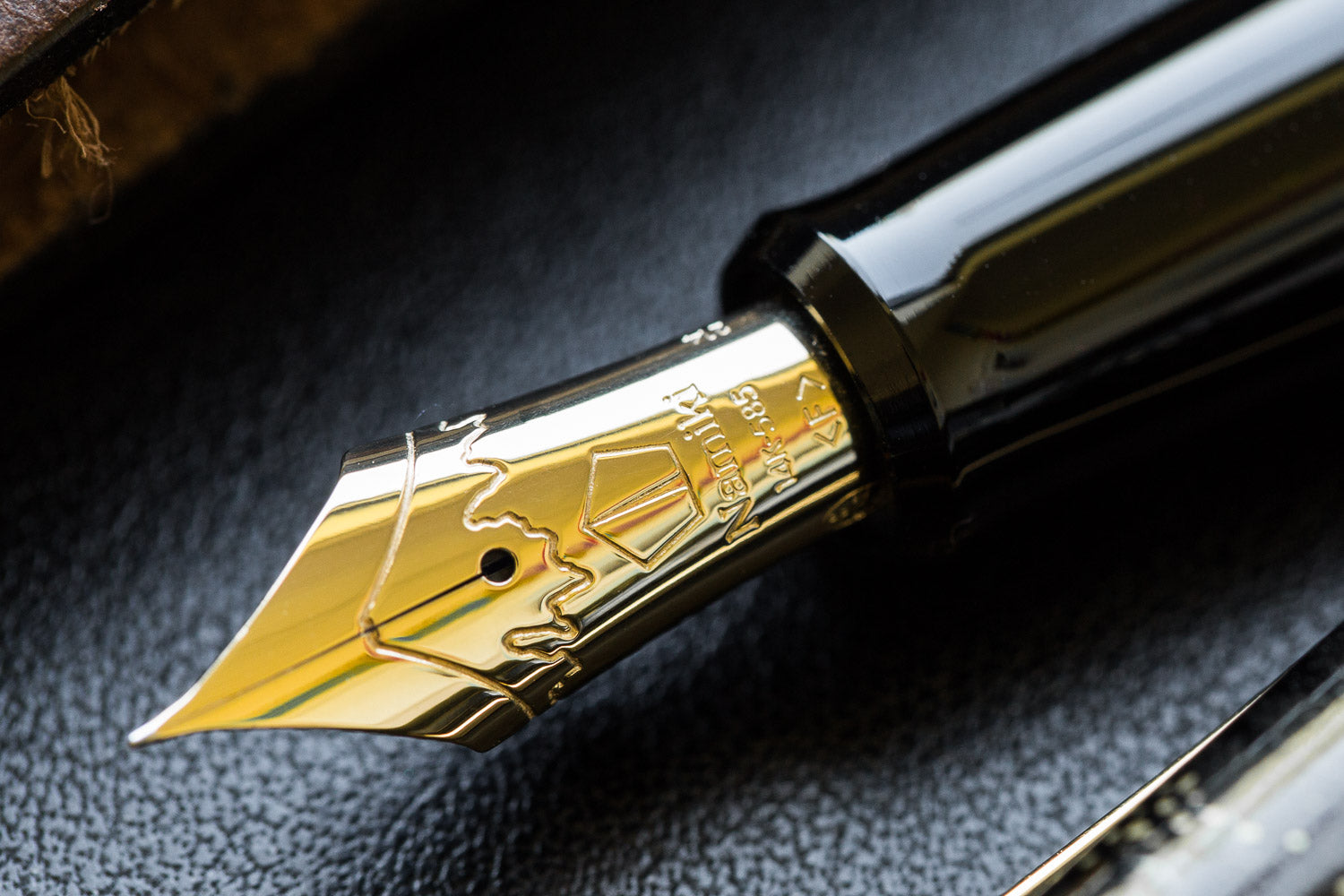 Namiki Nippon Art Maki-e Fountain Pen - Golden Pheasant