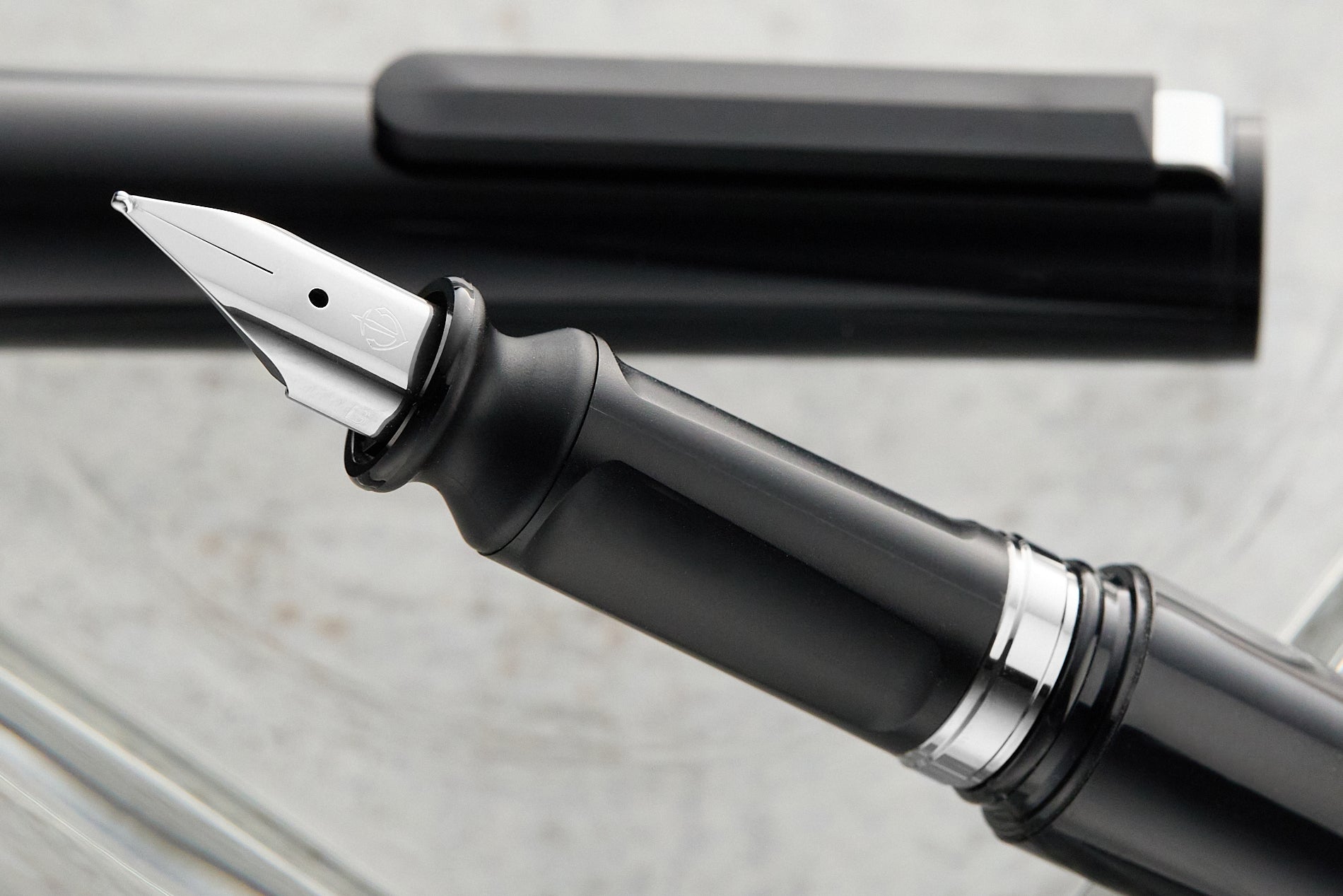 Sailor TUZU Adjust Fountain Pen - Black