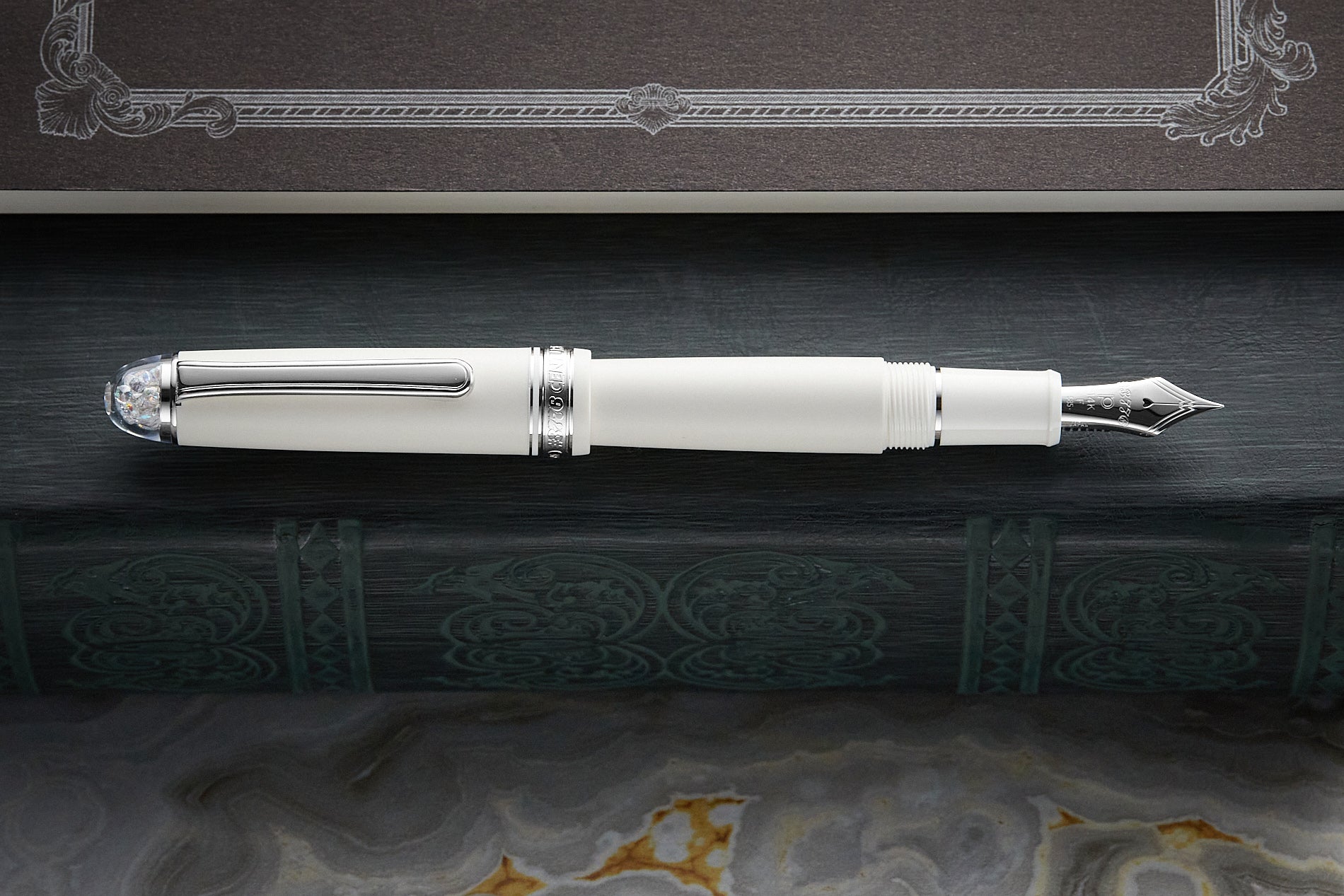 (Bottom Shelf) Platinum #3776 Century Fountain Pen - Ivoire (Limited Edition)