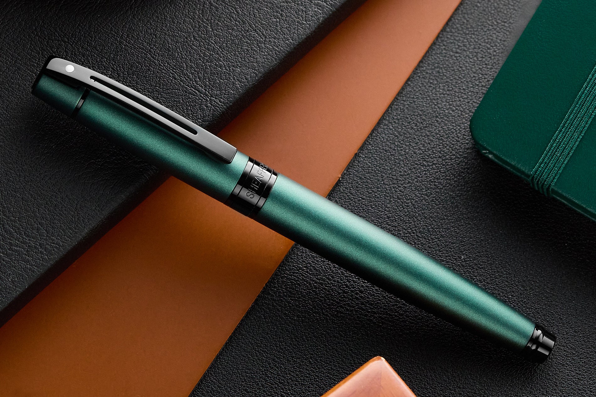 Sheaffer 300 Fountain Pen - Matte Green