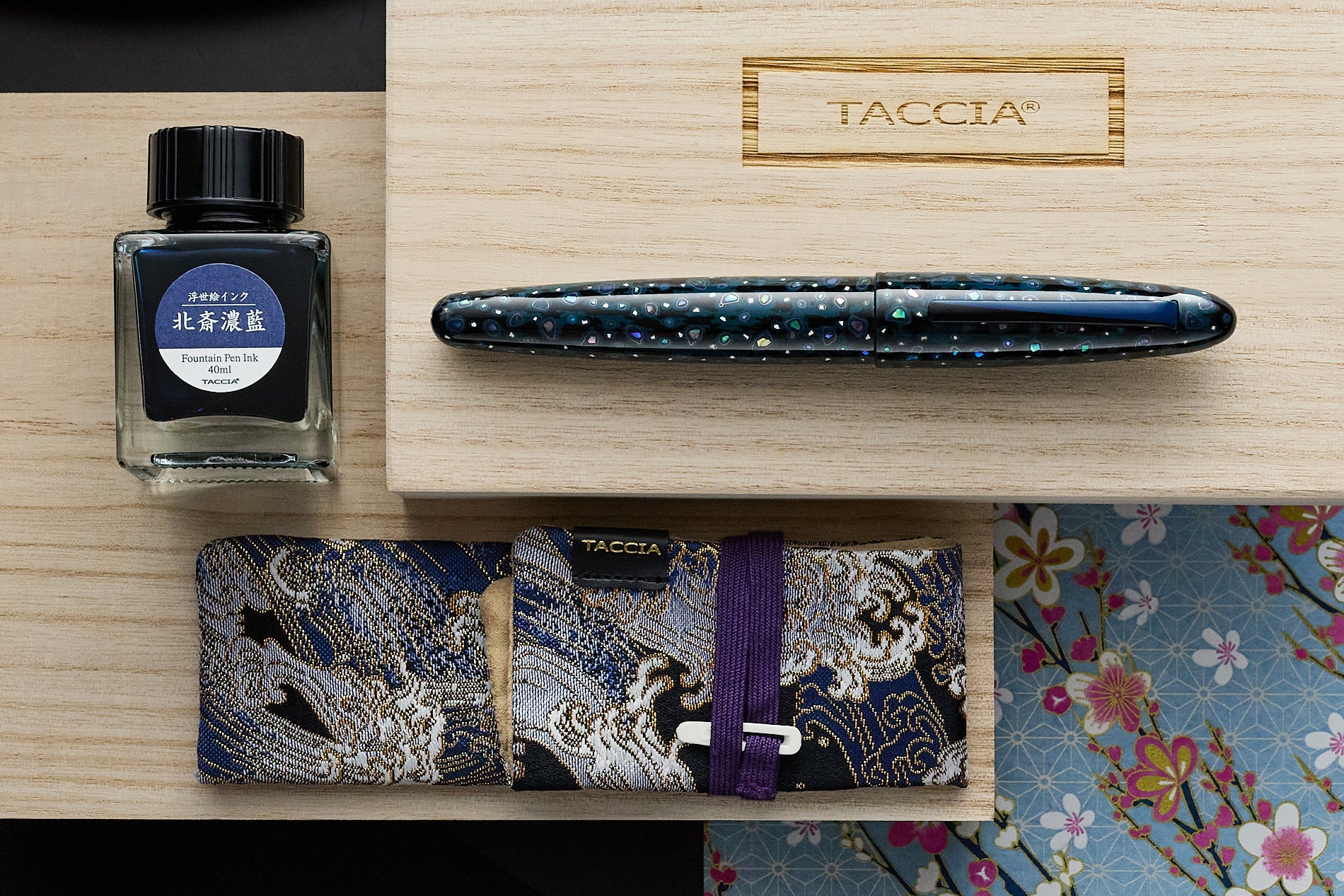 TACCIA Empress Shin Tsugaru Nuri Fountain Pen - Ao-Iro (Limited Edition)