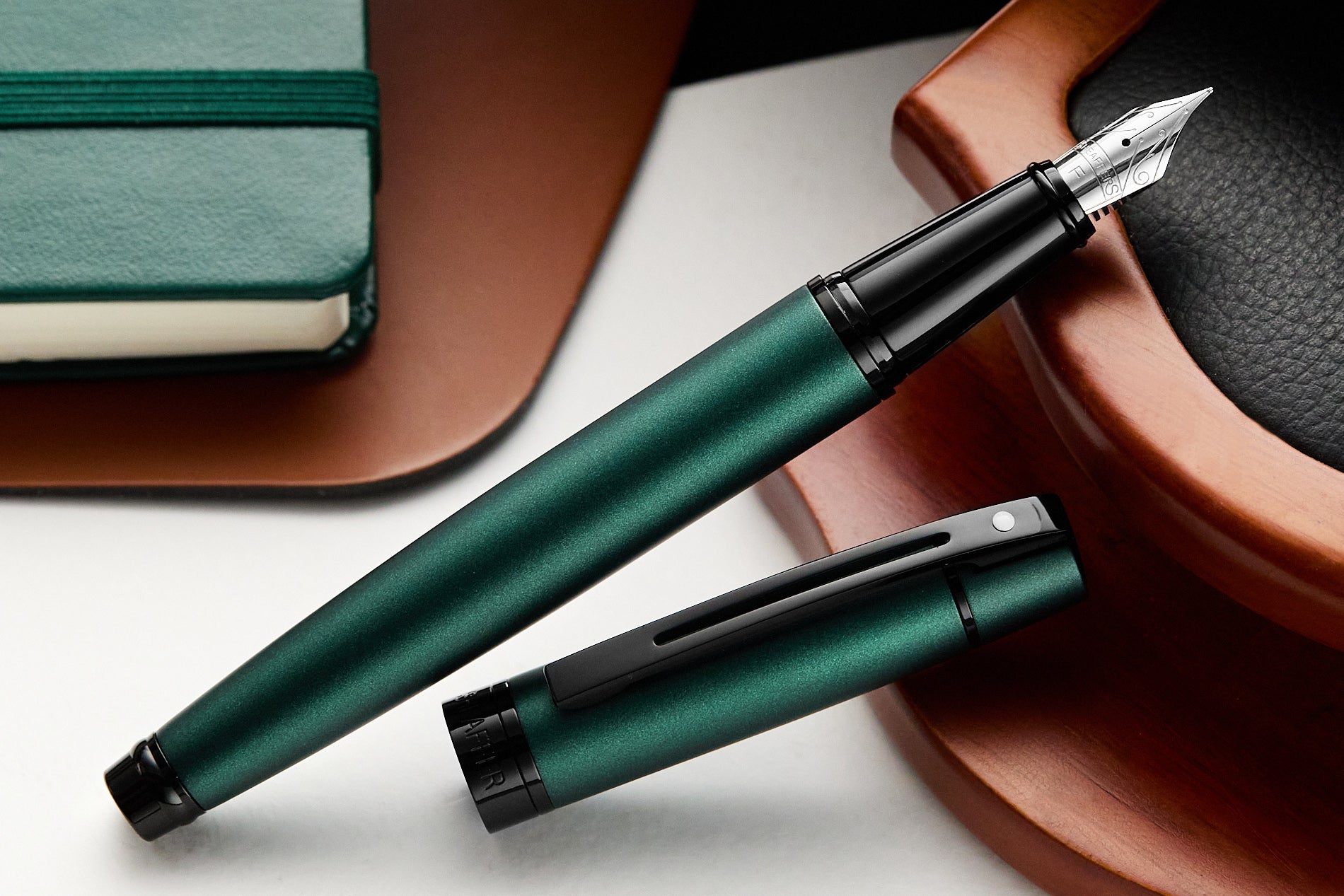 Sheaffer 300 Fountain Pen - Matte Green