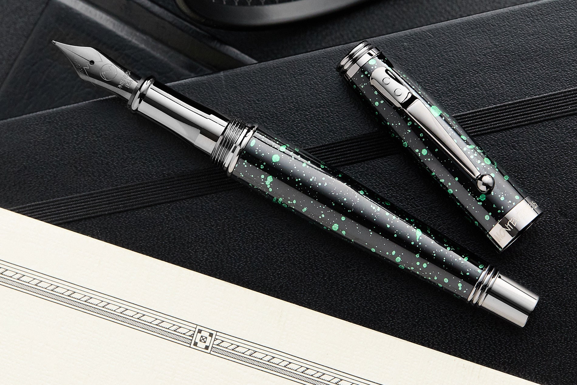 Monteverde Invincia Vega Fountain Pen - Starlight Green