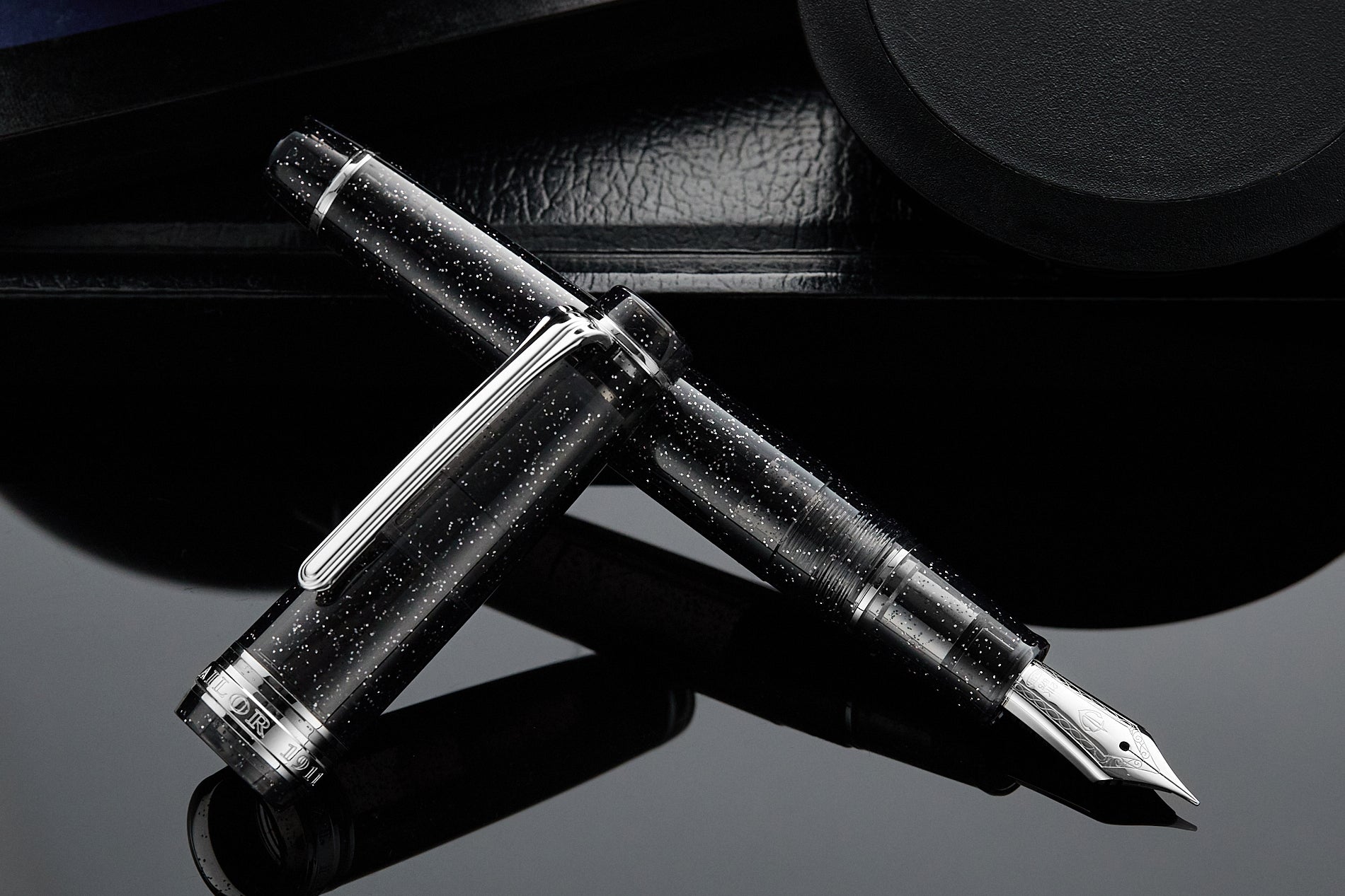 Sailor Pro Gear Fountain Pen - Celestial Gray (Limited Edition)