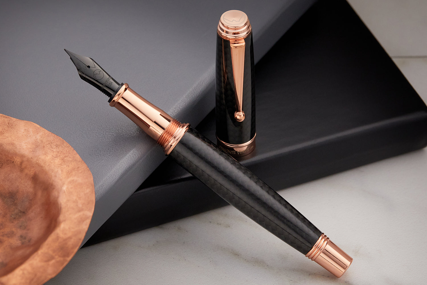 Monteverde Invincia Deluxe Fountain Pen - Rose Gold