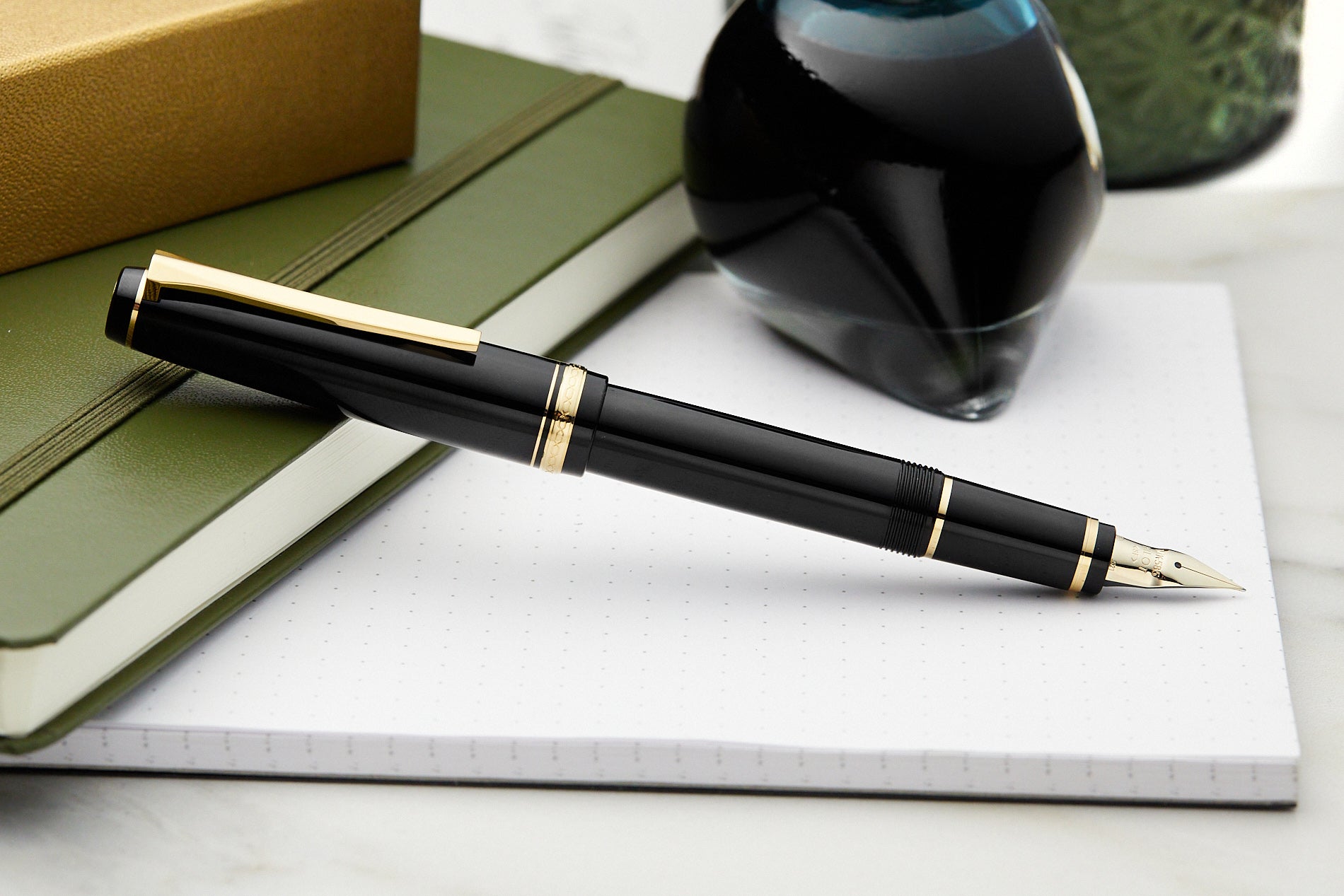 Pilot Falcon Fountain Pen - Black/Gold