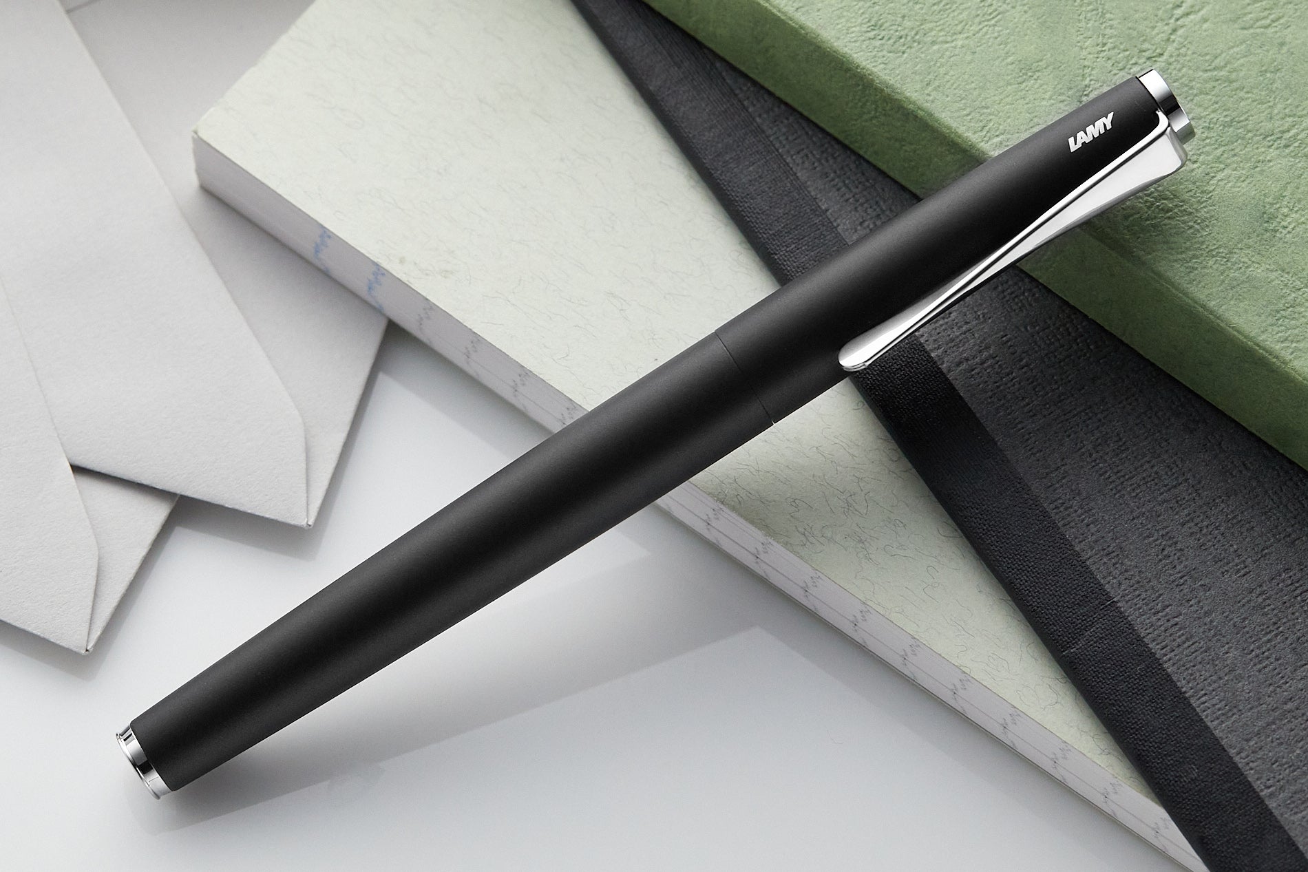 LAMY studio Fountain Pen - black