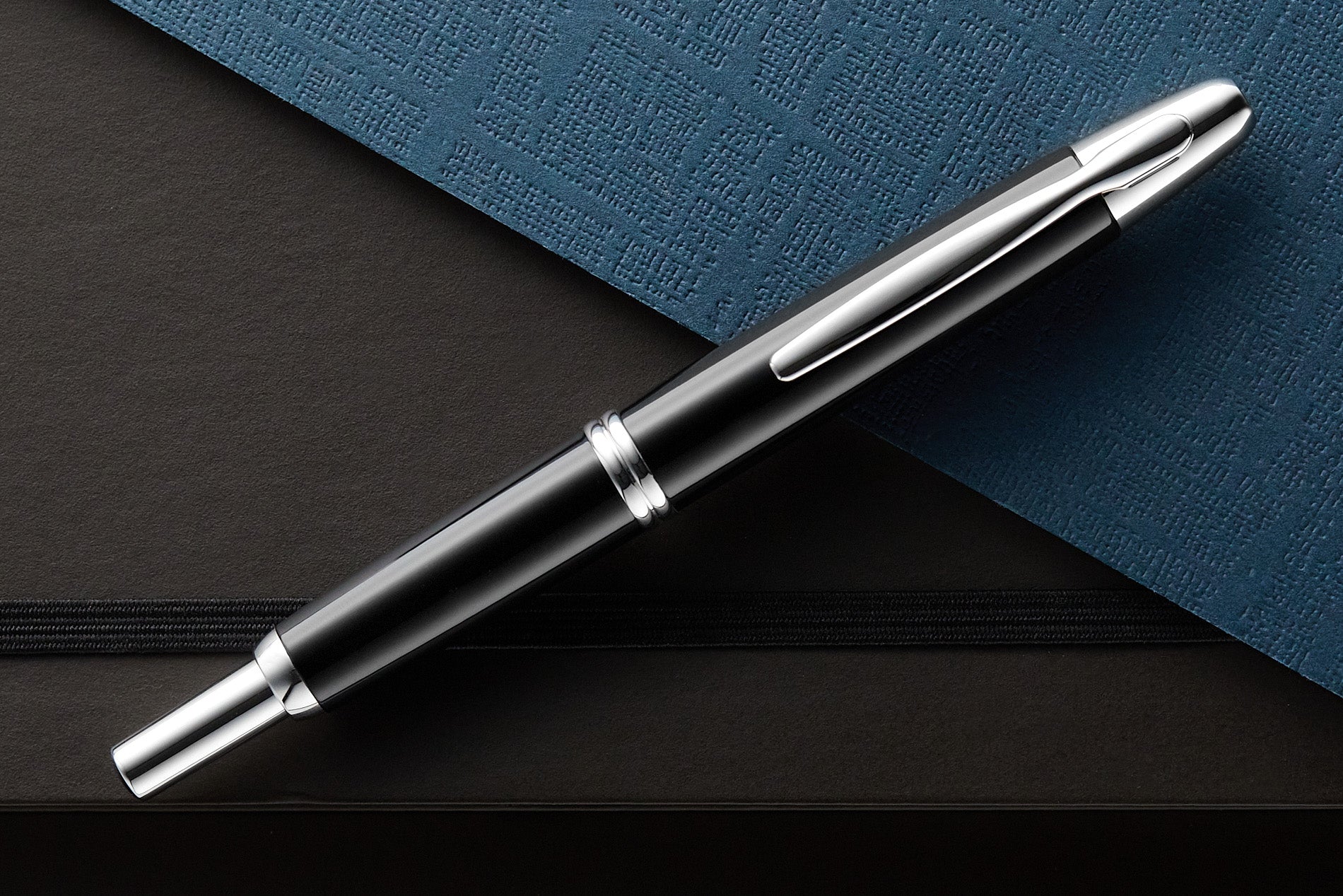 Pilot Vanishing Point Fountain Pen - Black/Rhodium