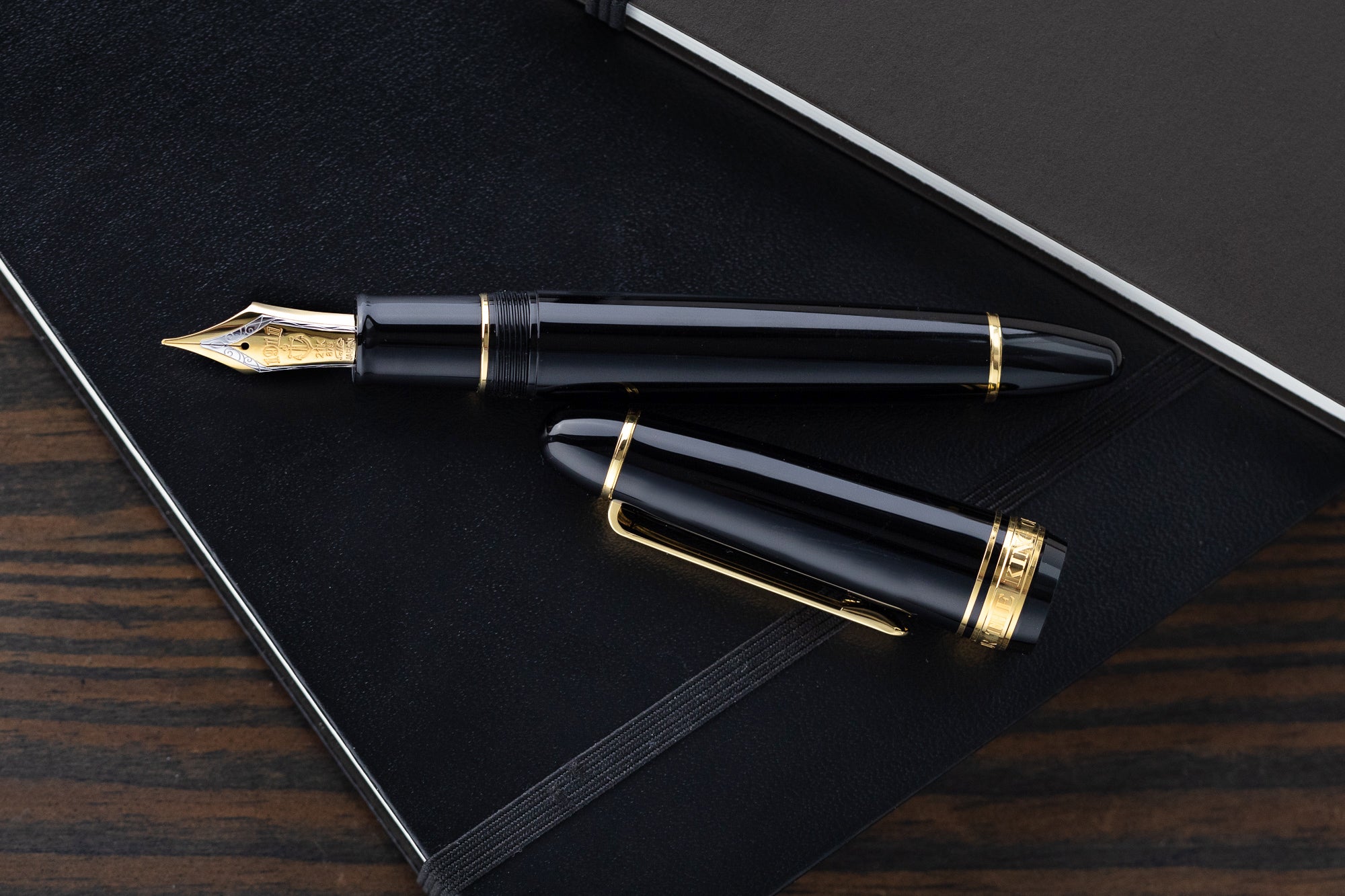 Sailor 1911 King of Pens Fountain Pen - Black/Gold