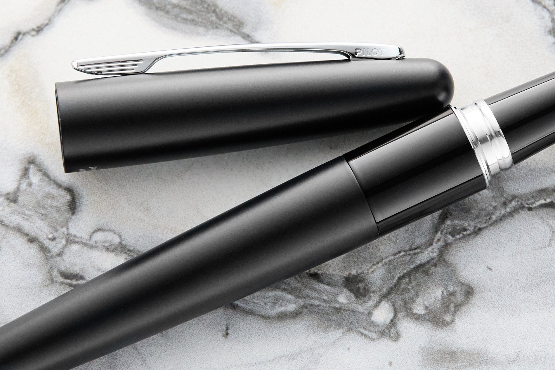 Pilot Metropolitan Fountain Pen - Black Plain