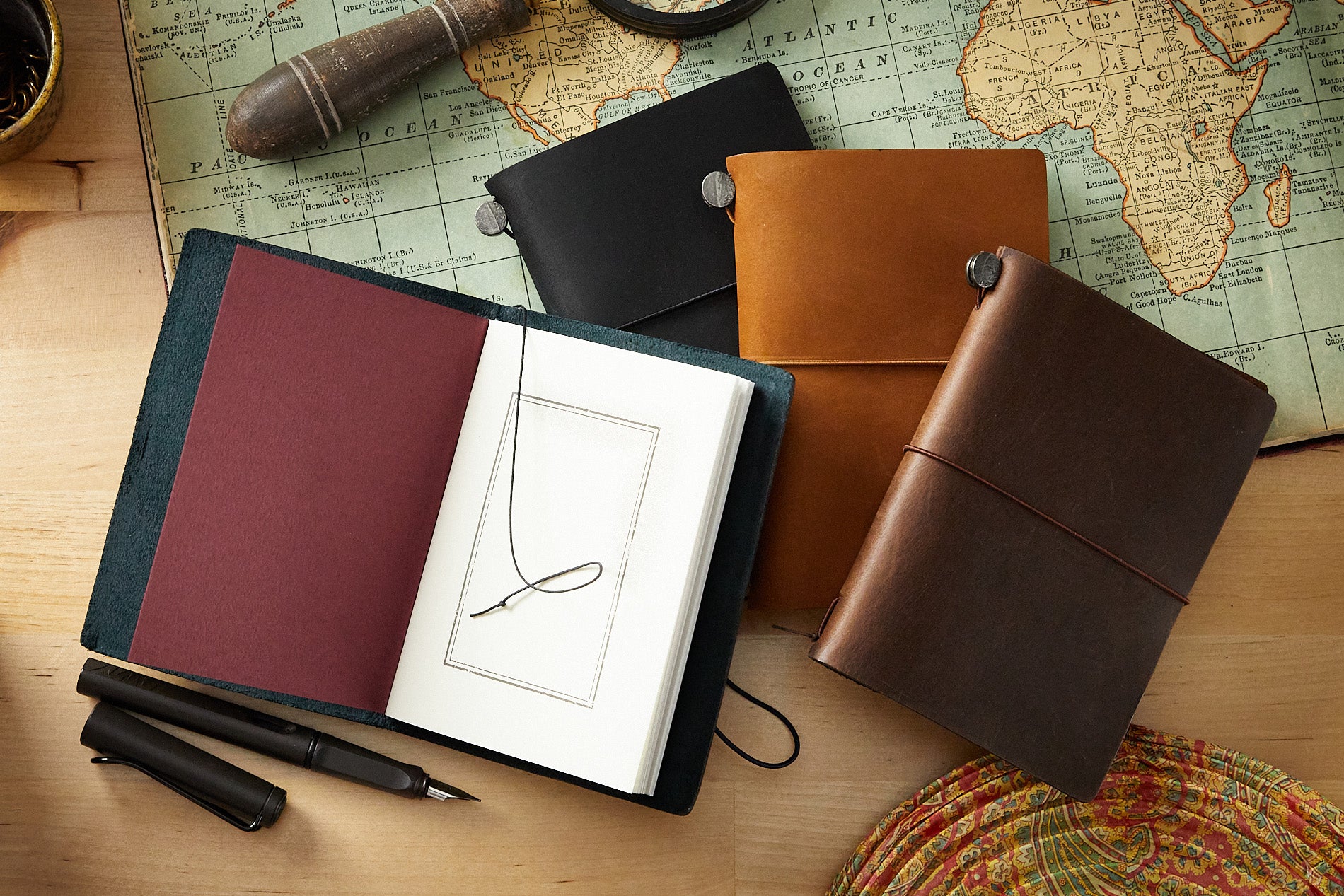 Traveler's Notebook - Brown (Passport)