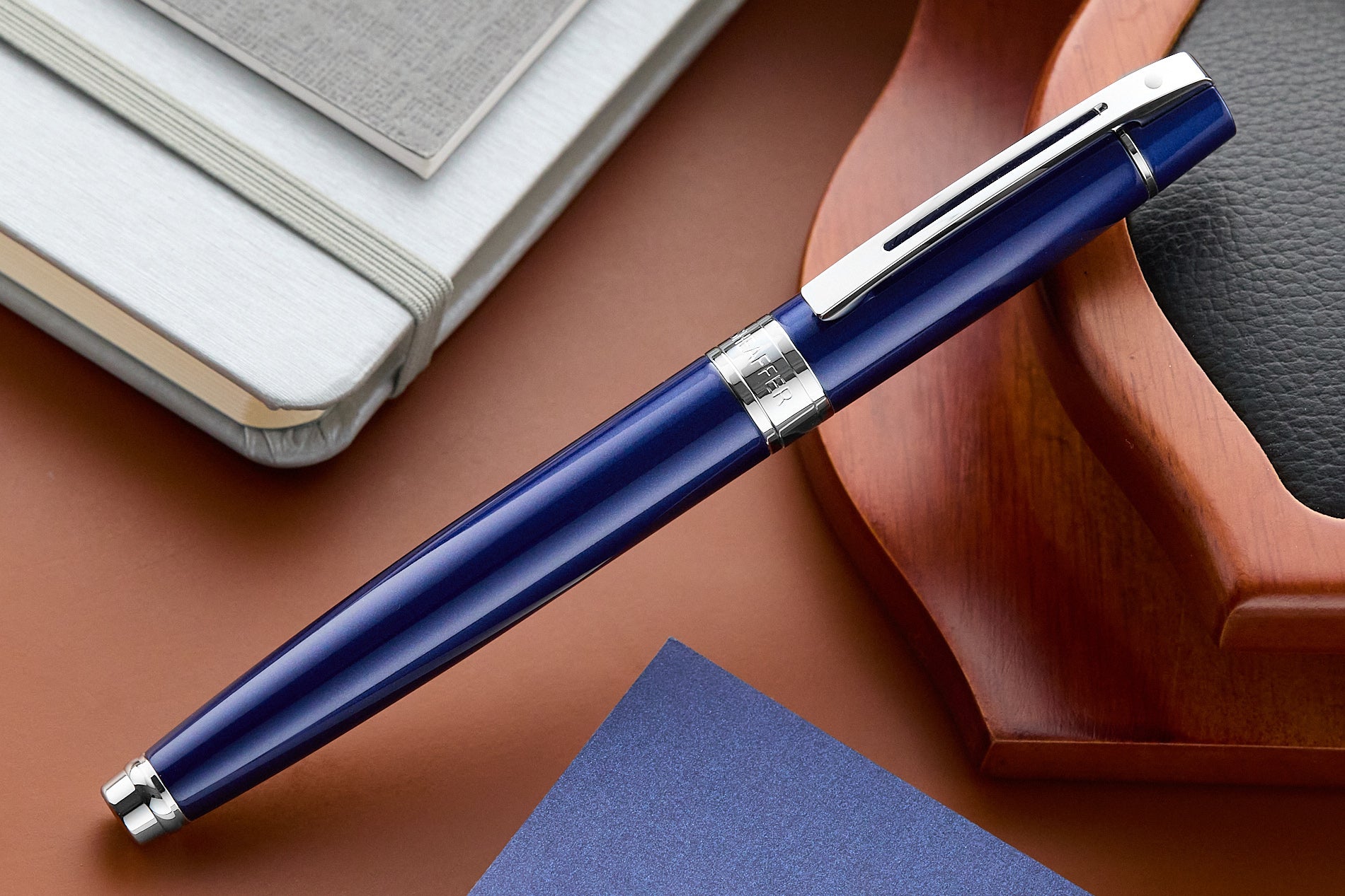 Sheaffer 300 Fountain Pen - Glossy Blue